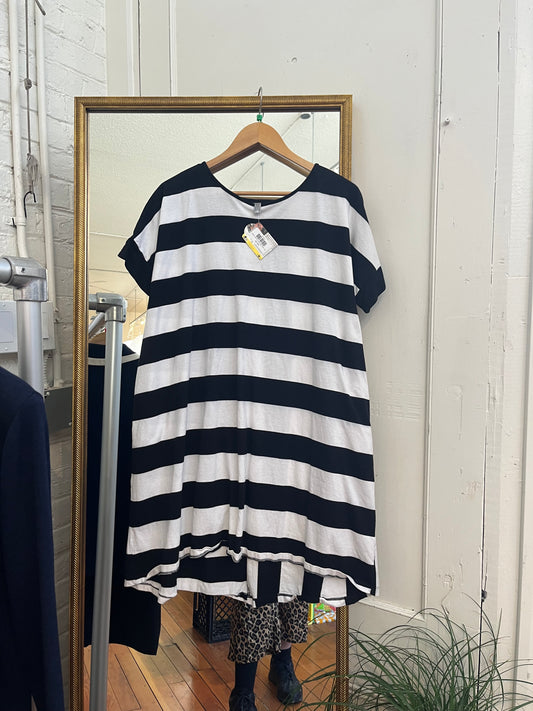 Size L black white striped Elk dress