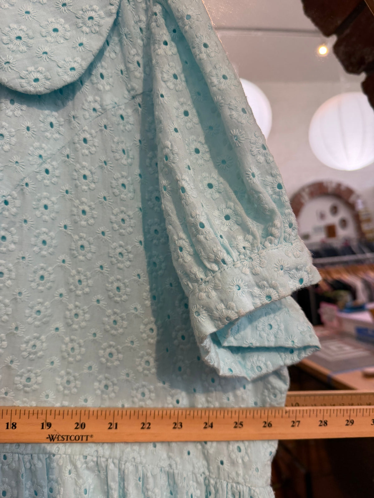 size 2-3X light blue eyelets Hearts and Found dress - knee