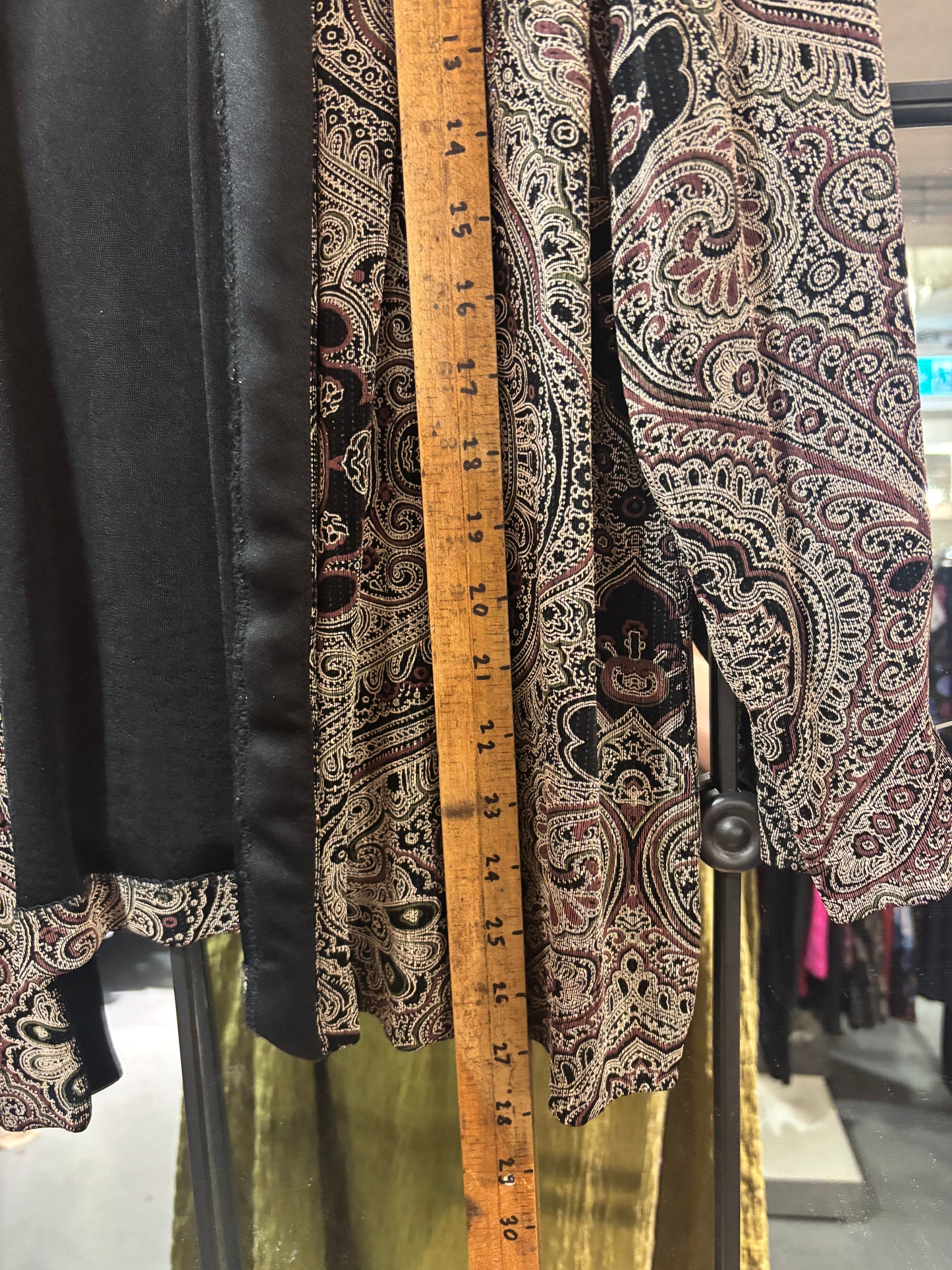 size 2-3X gold paisley sparkles  VINTAGE Alex Evening cardigan thing