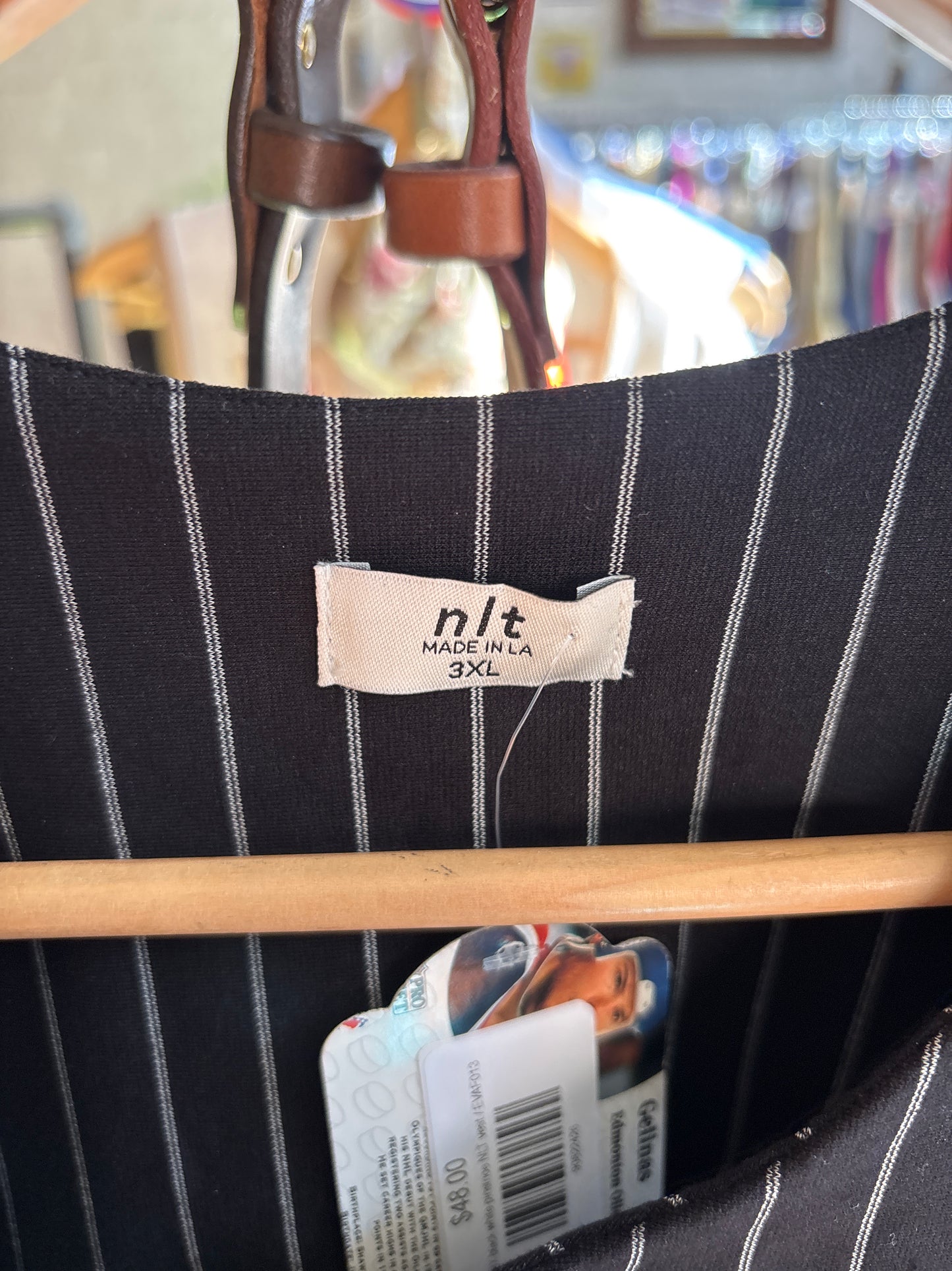 size 3X black white pinstripe NLT vest