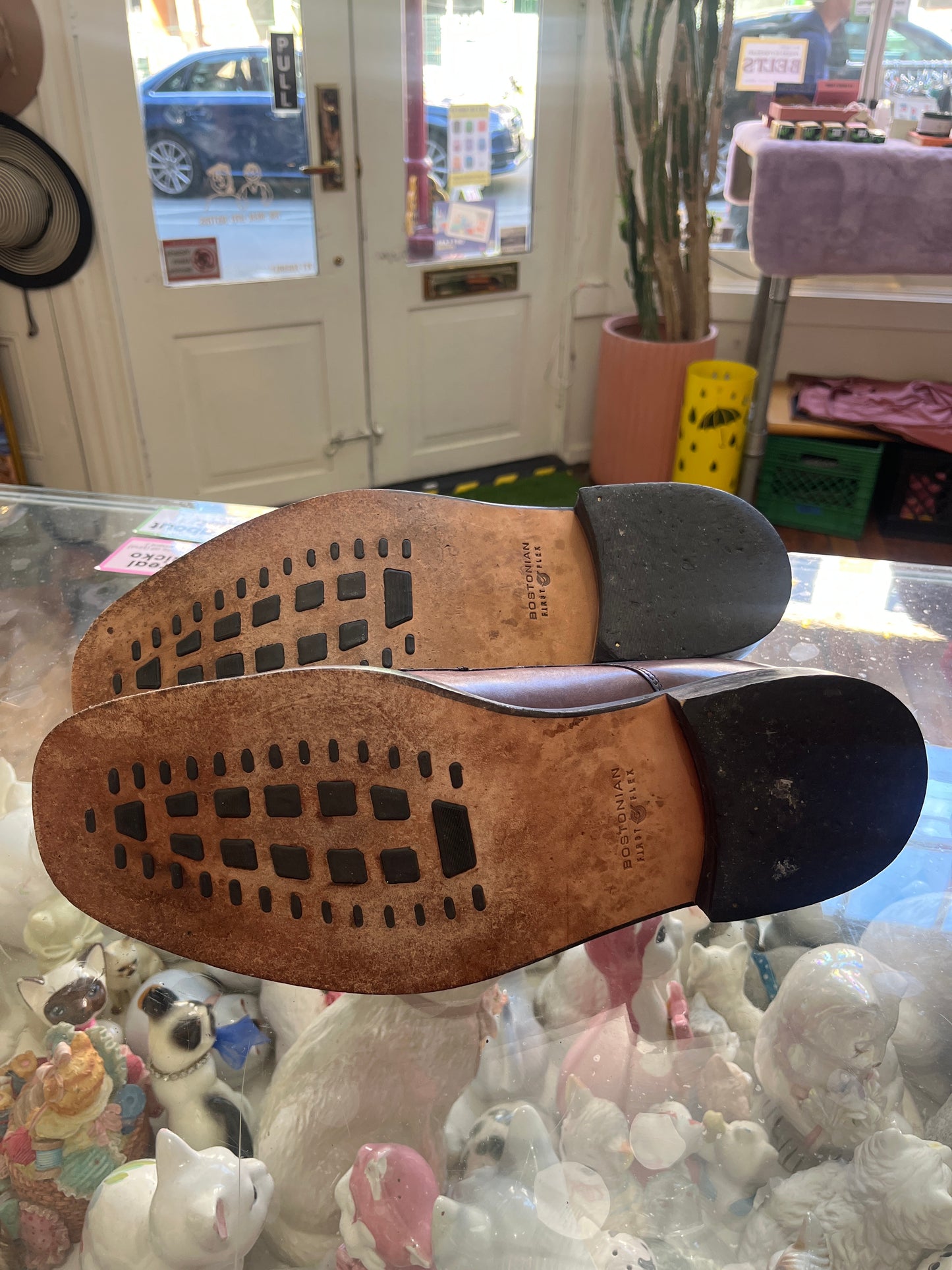 size 12 (mens) brown brown leather VINTAGE Bostonian shoes