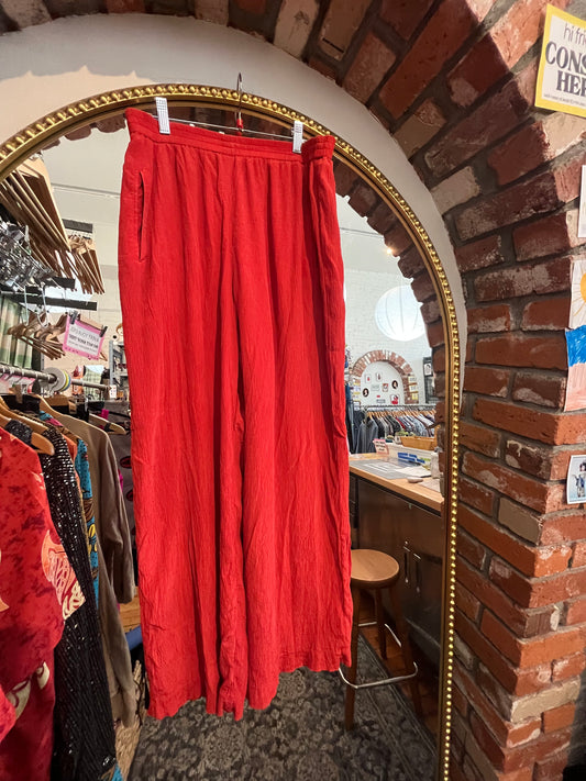size 14 red crinkle SILK VINTAGE Dana Buchman pants - wide