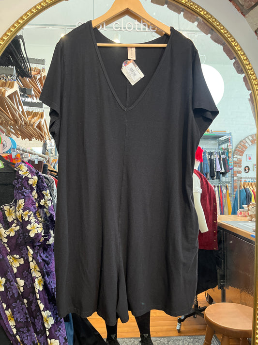 size 3XL black soft Smash & Tess romper - shorts