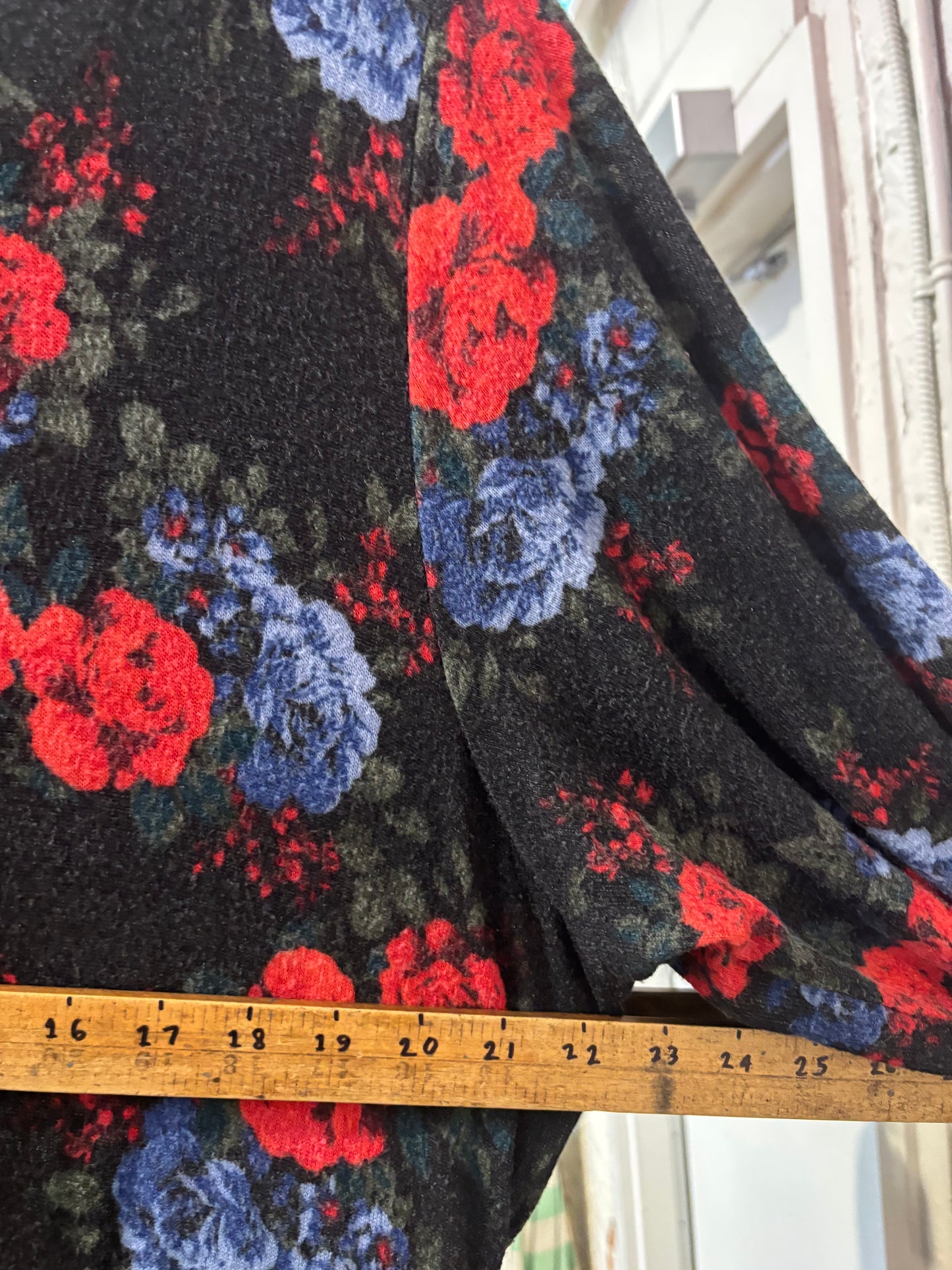 size 3 black with red blue flowers Torrid dress - knee