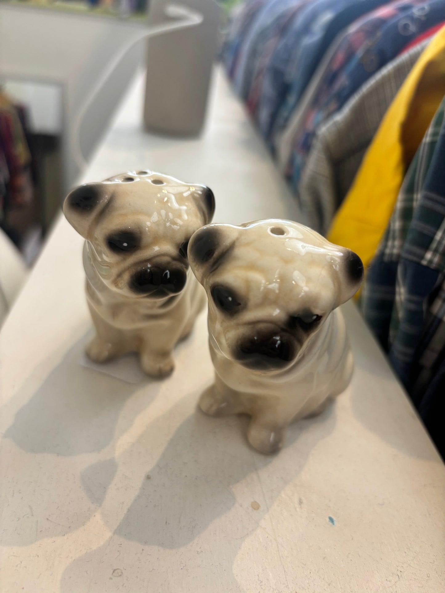salt and pepper  white shiny pug set