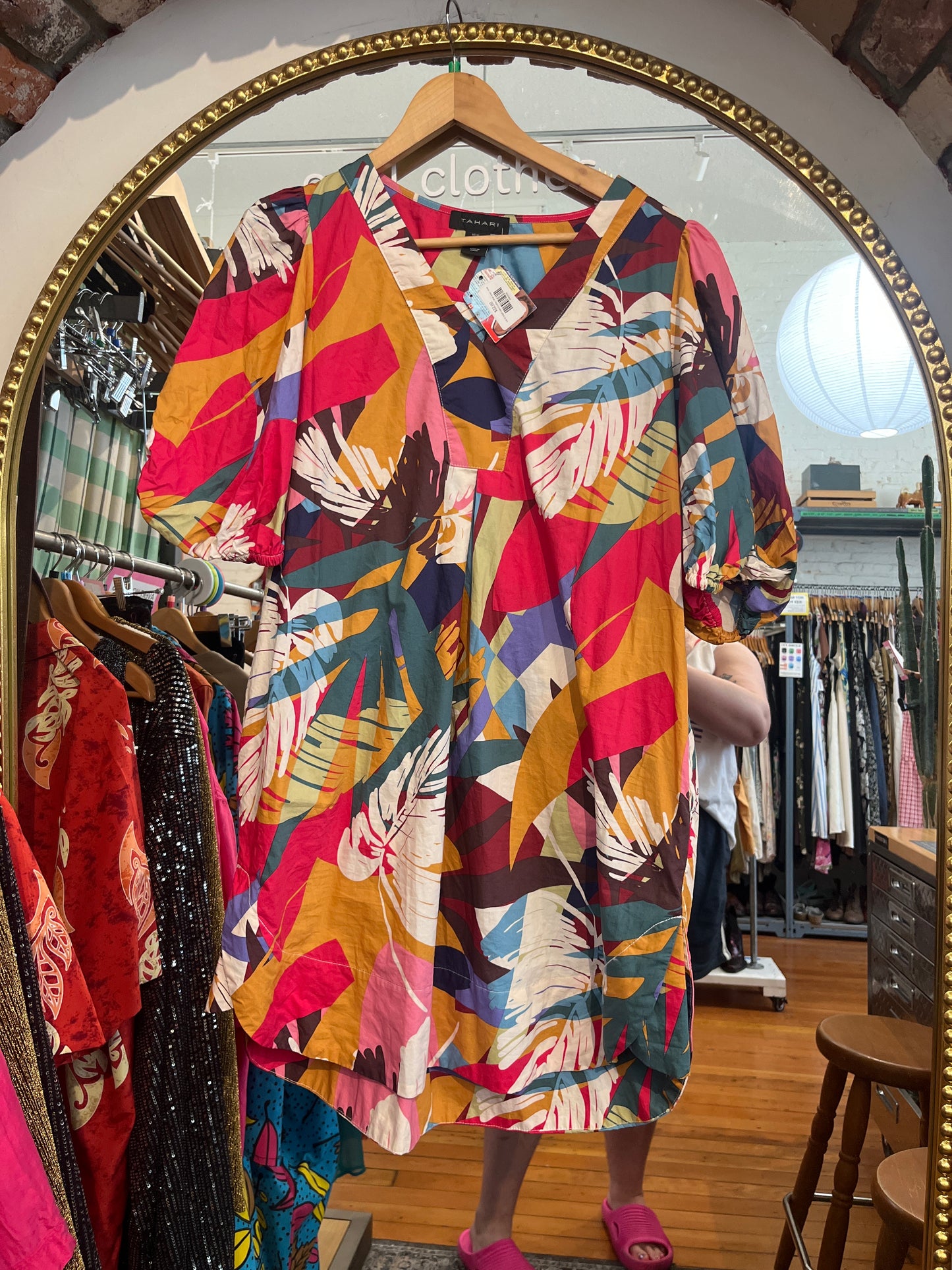 size XL bright colours cotton Tahari dress - knee