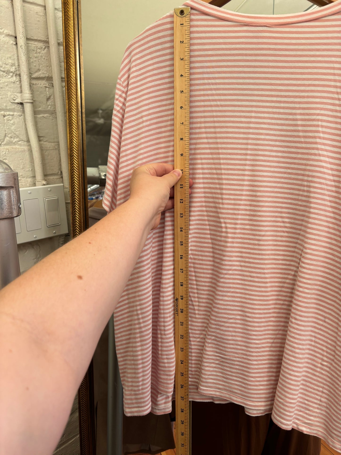 size 2X pink and white stripe Nettles Tale tee shirt