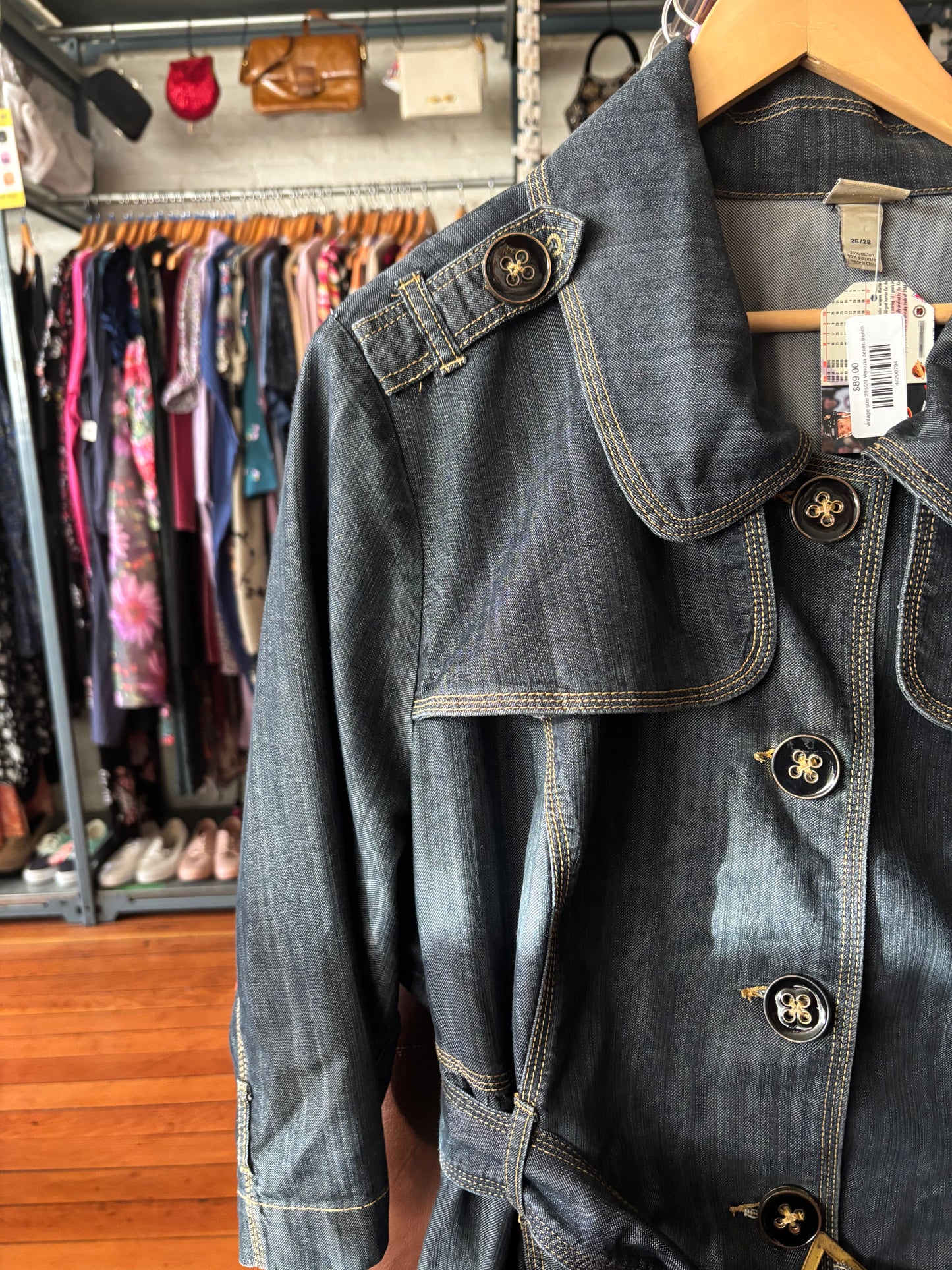 vintage size 26/28 Venezia denim trench