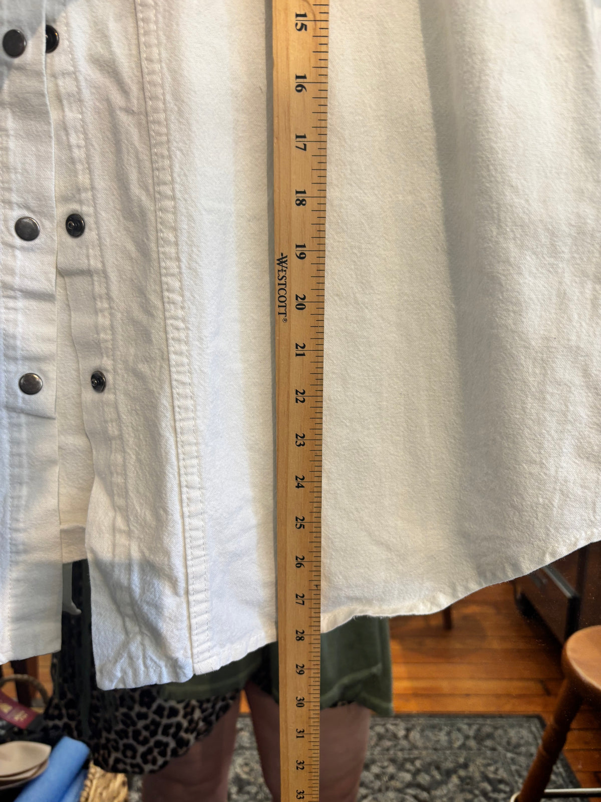 AS IS size 04 white heavy COTTON VINTAGE LA Directions top - button up