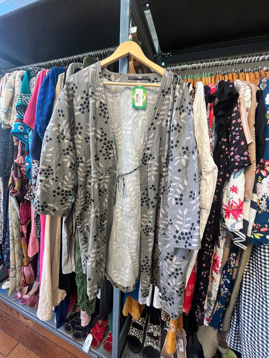 size XL grey with grey details gudrum sjoden duster