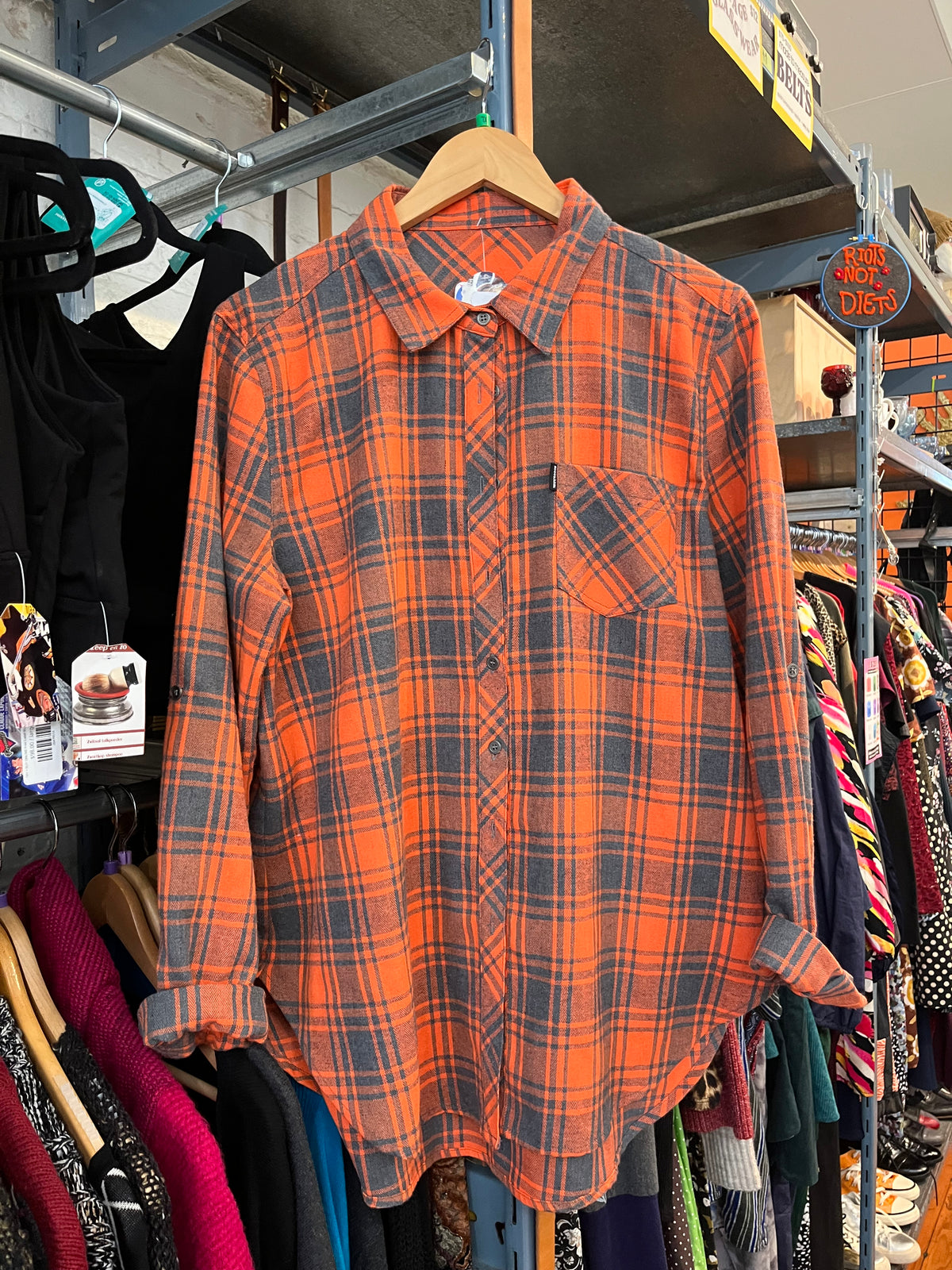 size 18 (lies) orange plaid black miilk top - button up