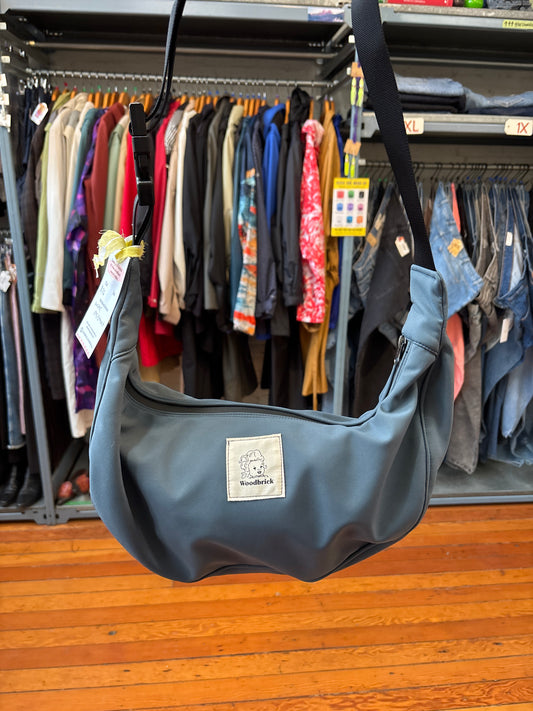 crescent bag - water resistance grey water resistant Woodbricks