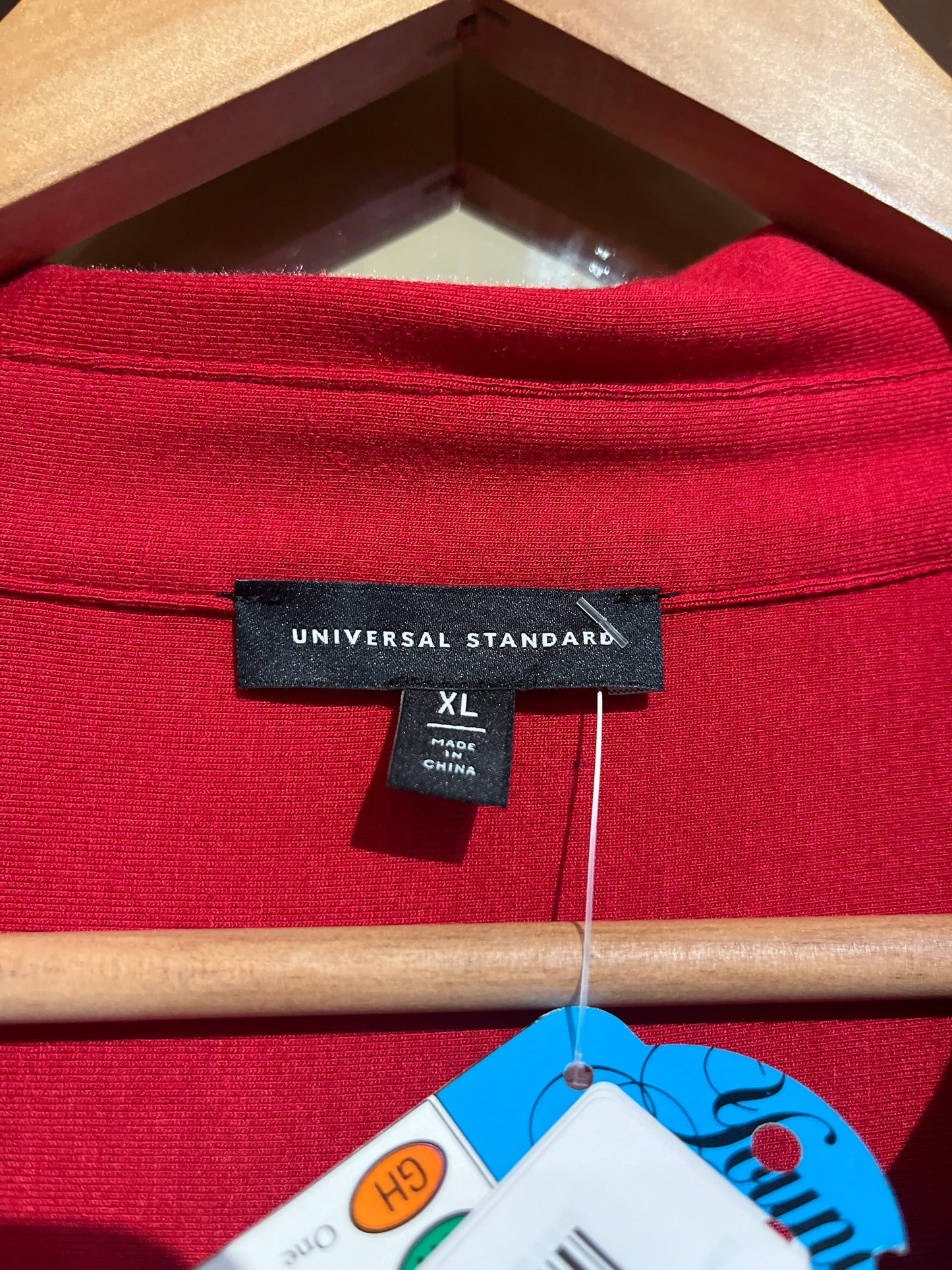 Size XL Dark burnt orange reddy Universal Standard Top