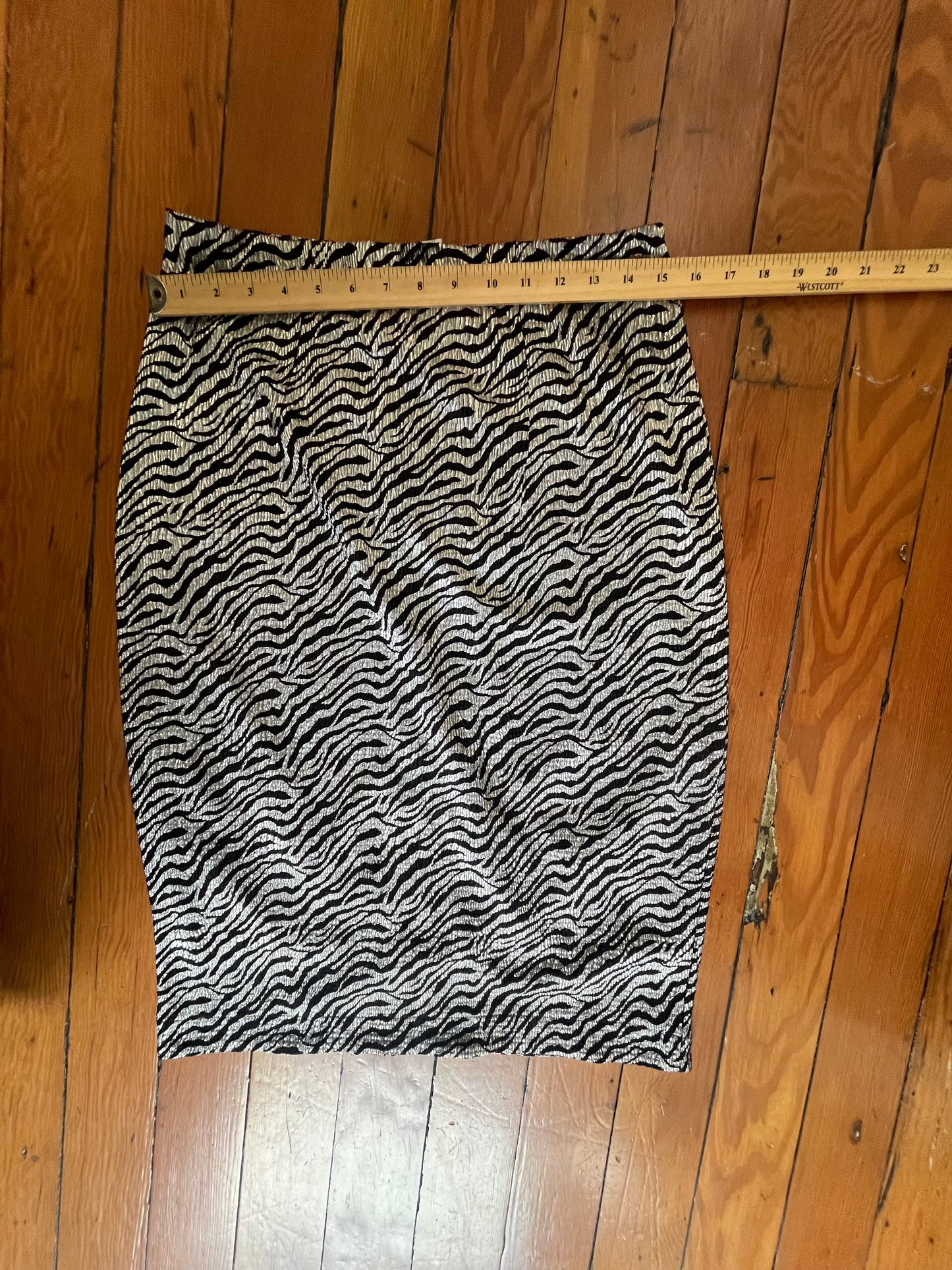 size M silver black zebra VINTAGE Artels skirt - wiggle