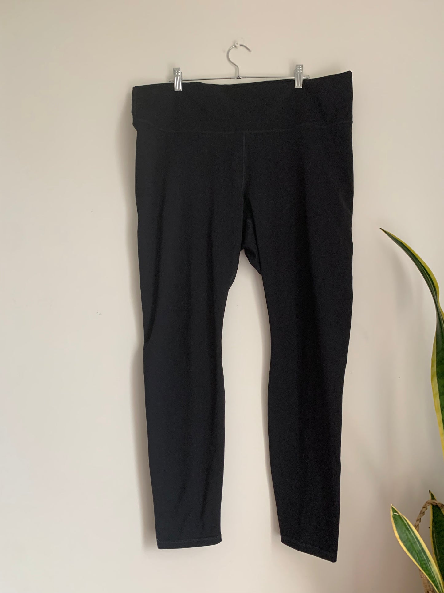 Size 3X Black Fabletics Leggings