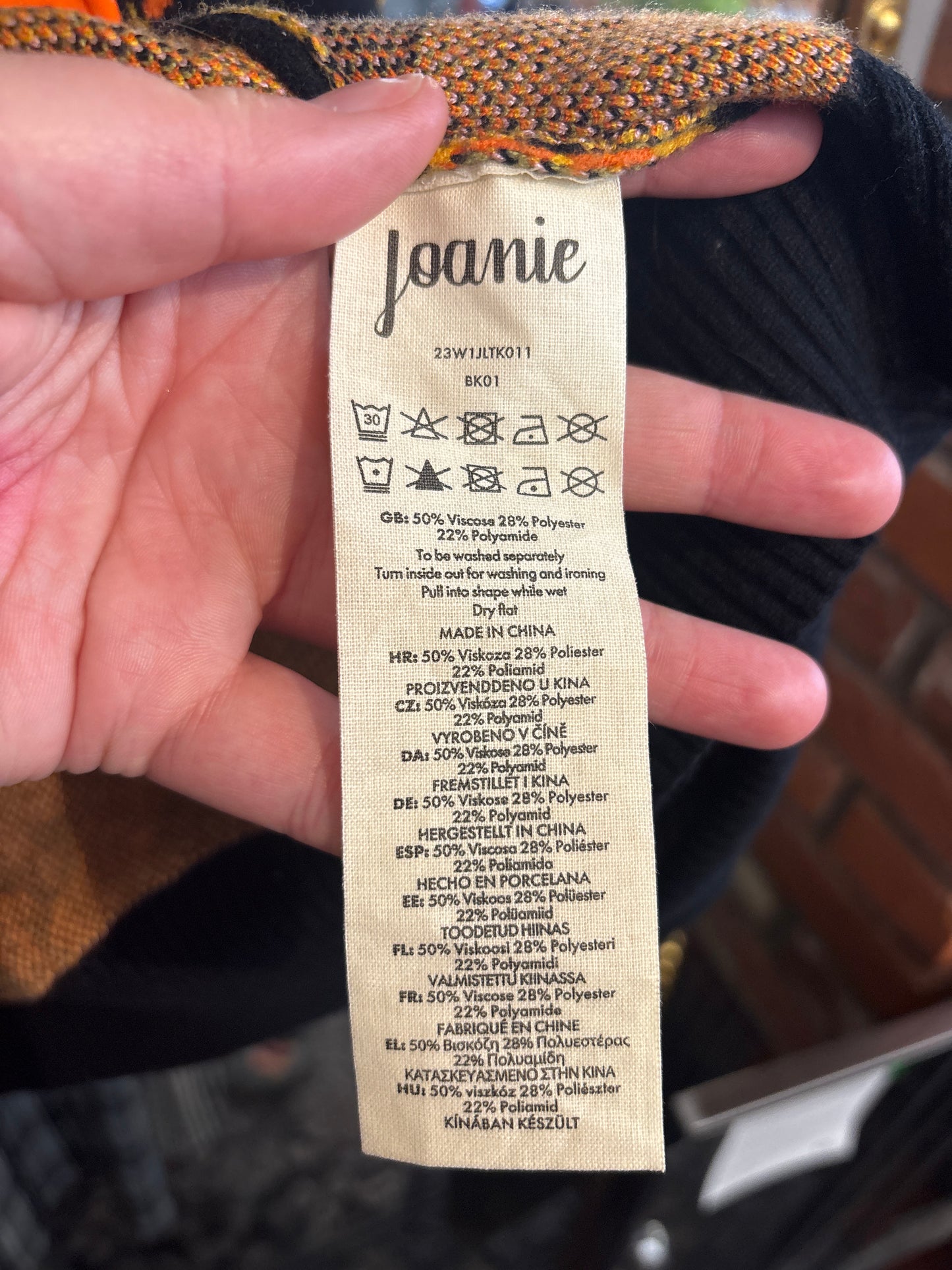 size XXL (generous) black with mushroons Dawn porter x Joanie cardigan - knit thick