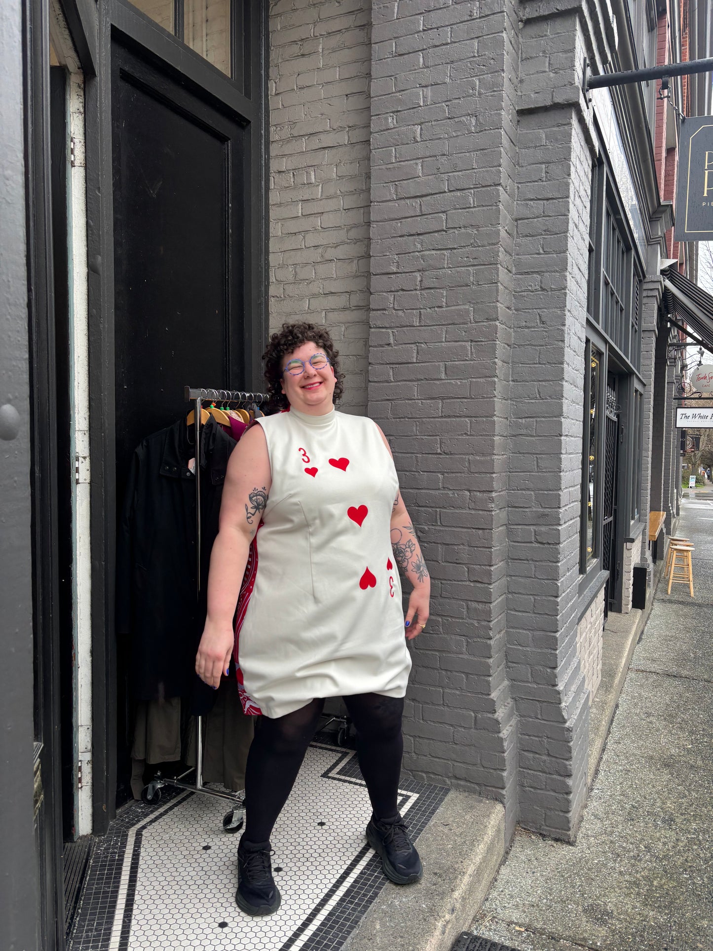 size 4X red white three of hearts Fashion brand company dress - mid