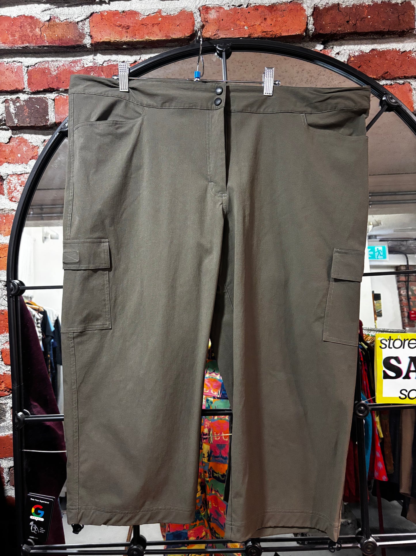 size 20 green ribbed technical TIlley pants - cropped