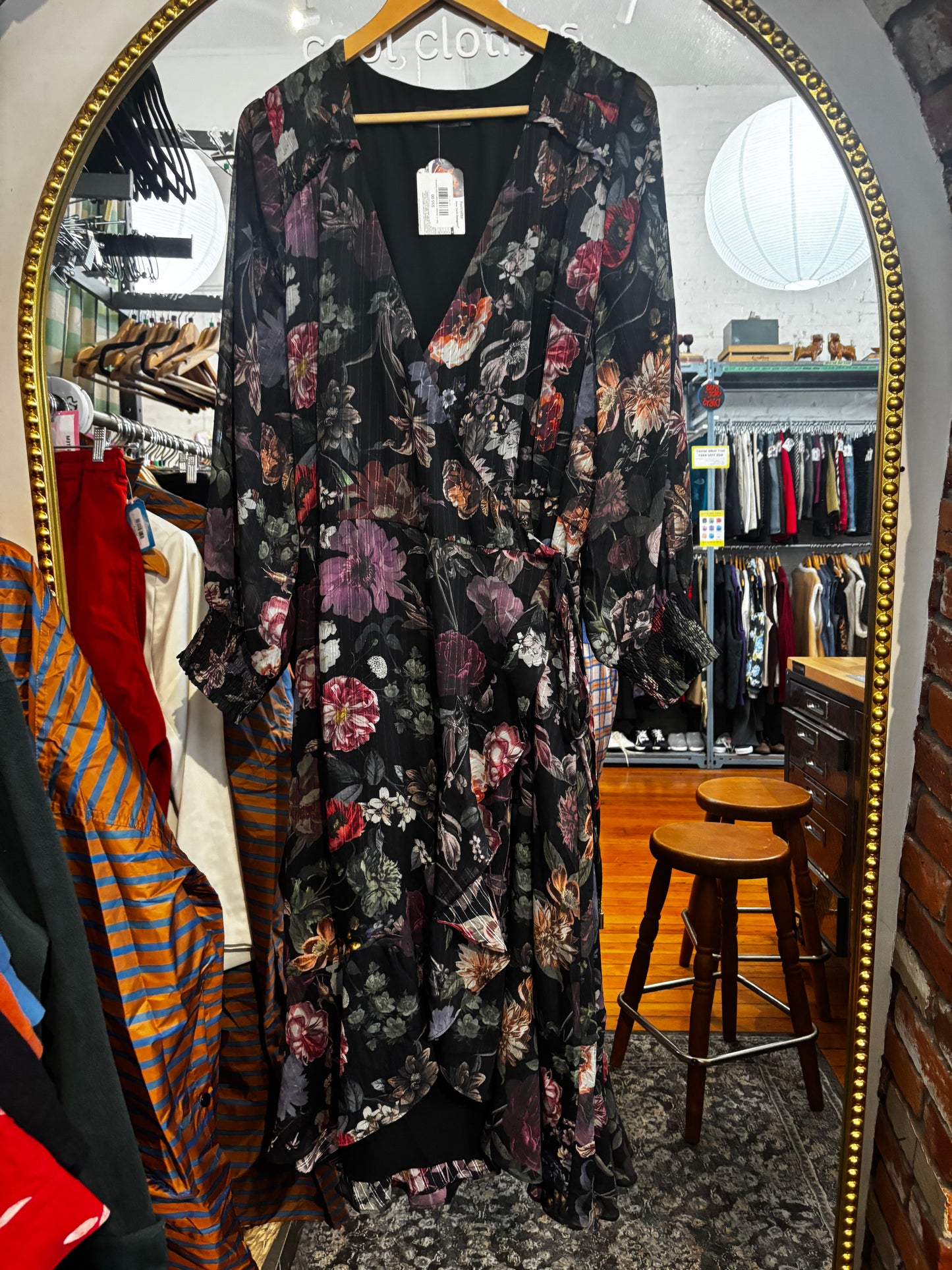Size 4X Meredith X Penningtons black botanical wrap dress