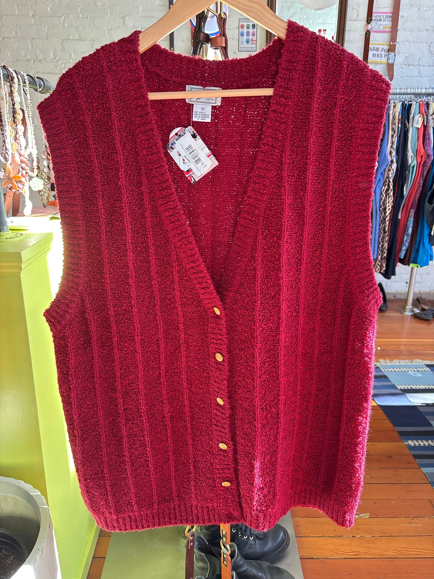 size 3X burgundy knit with gold buttons VINTAGE  vest - knit