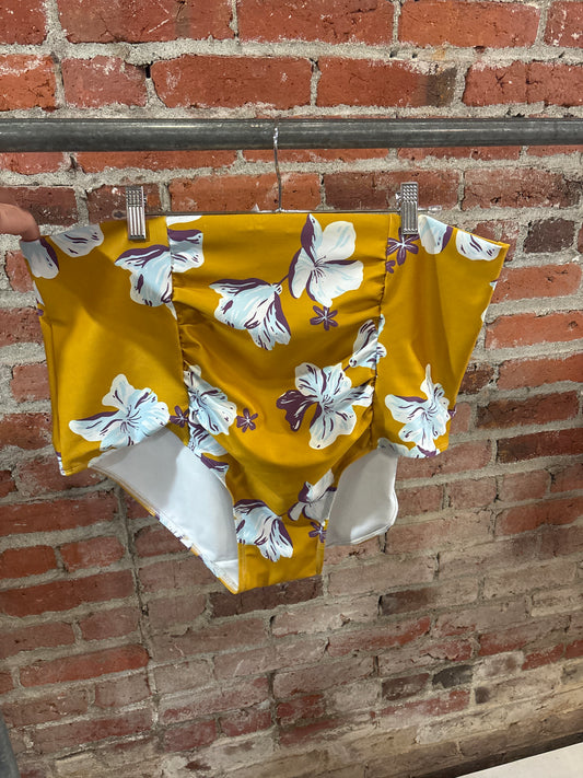 2X Yellow Floral Nettle's Tale Alicia Bottoms