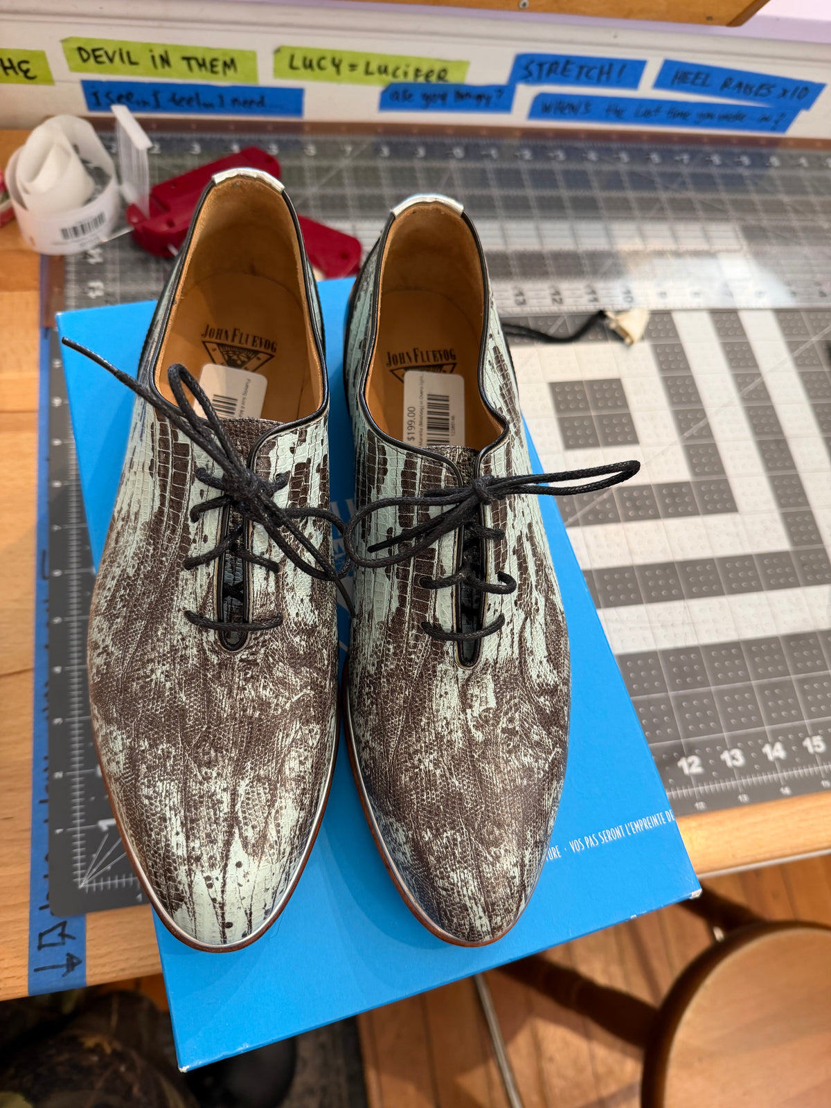 Fluevog size 8 Mariella (Modvog) in Overo light blue