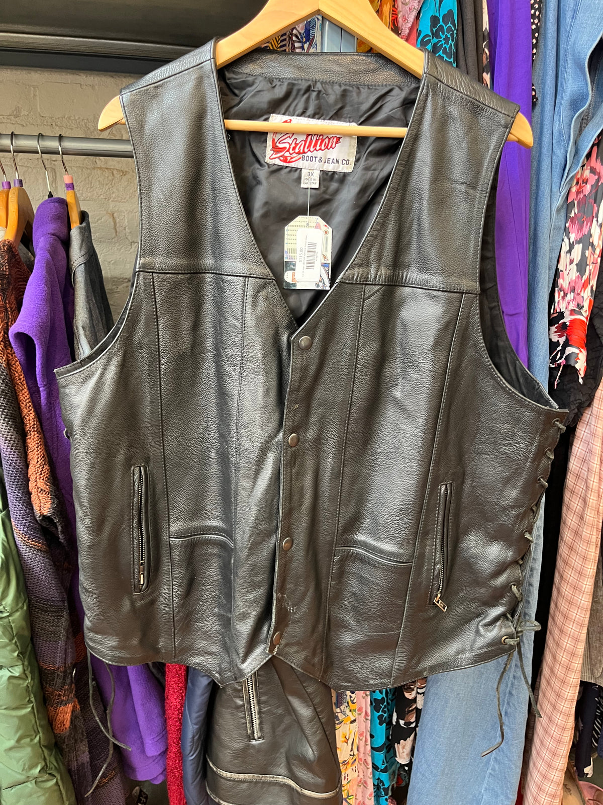 size 3X black LEATHER VINTAGE Stallion Boot & Jean Club vest