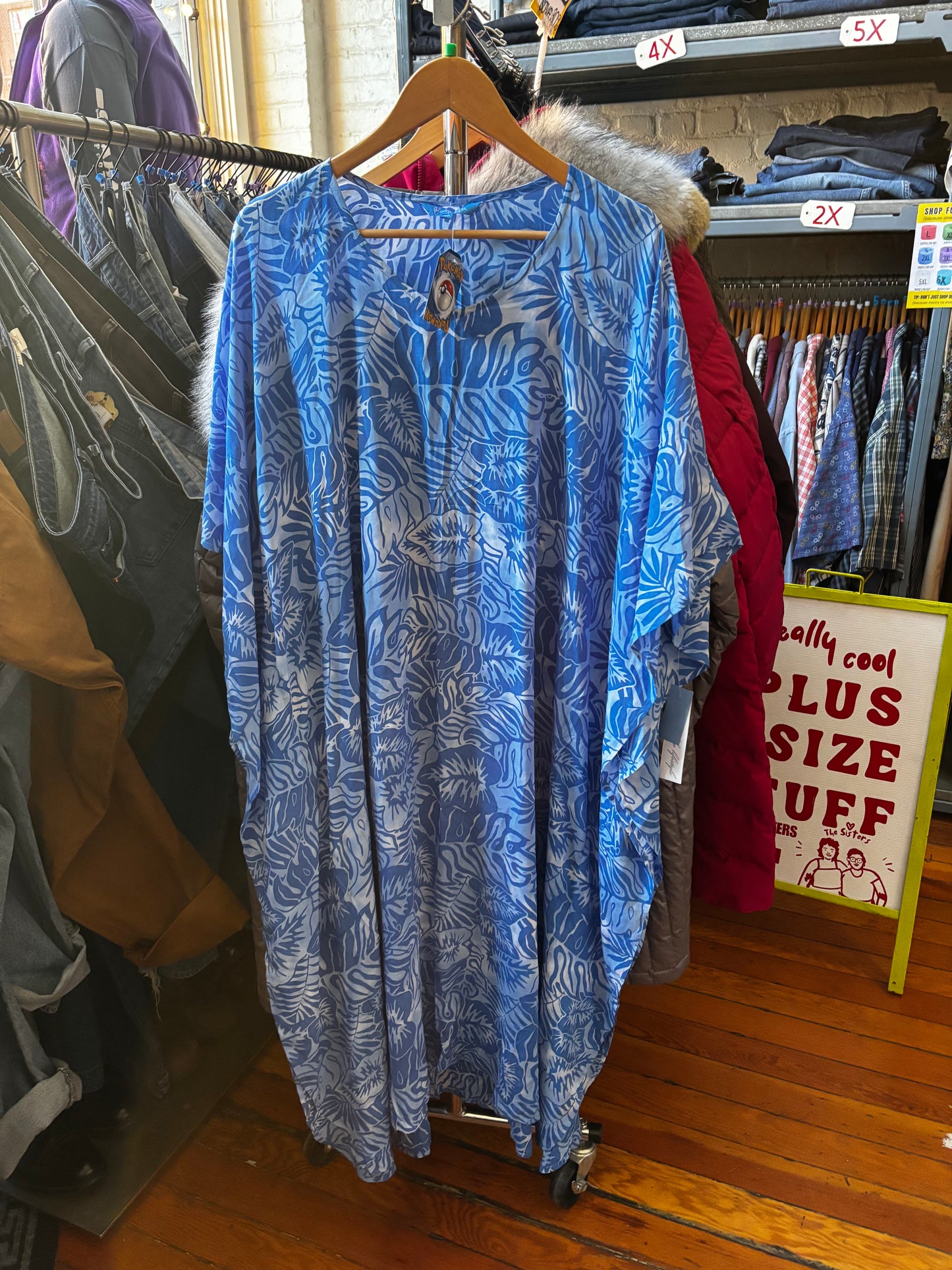 flex size blue floral rayon Blue Ginger kaftan