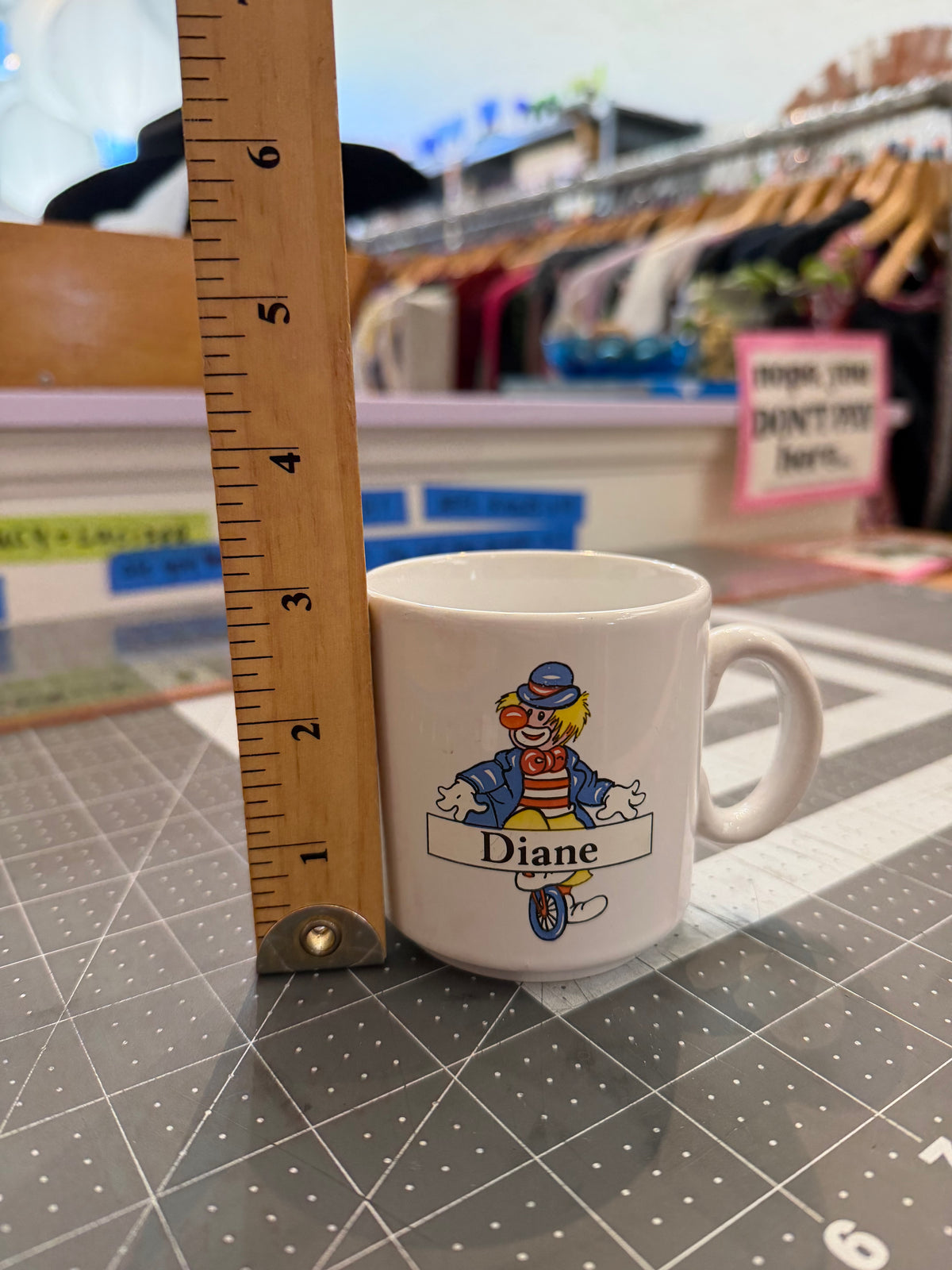 VINTAGE diane mug - CLOWN