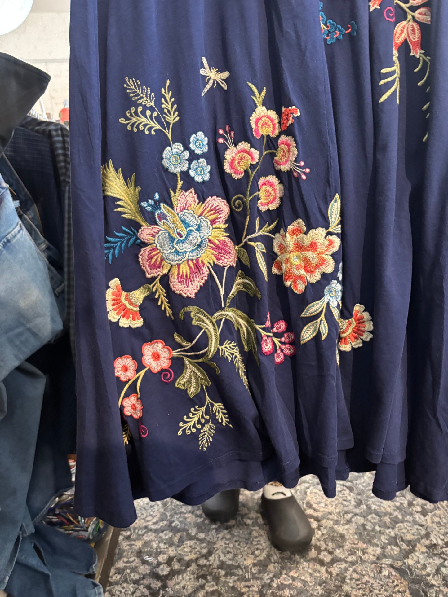size XL navy with embroidery Johnny Was dress - midi