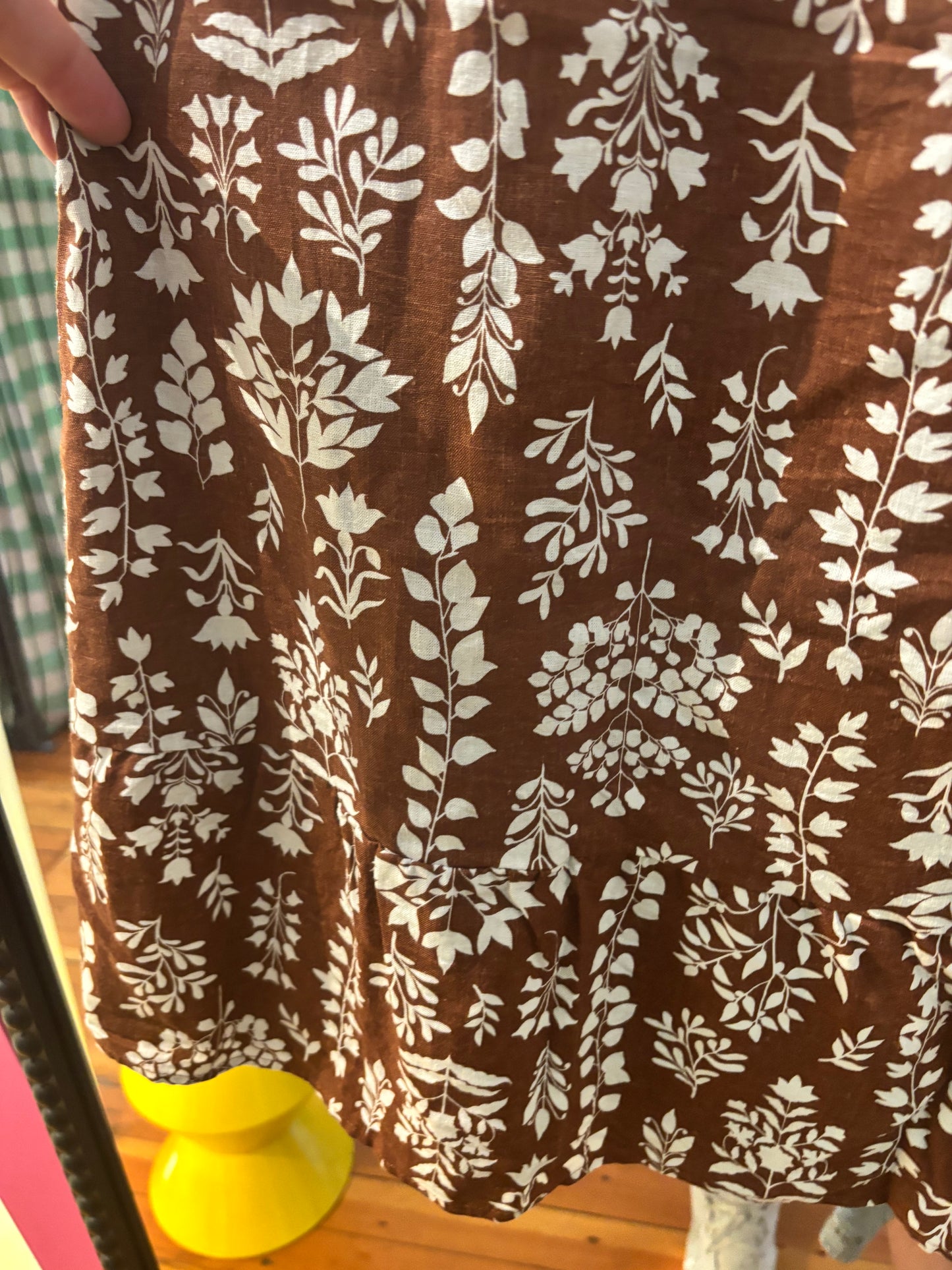 size 3X brown with white plants puff Reitmans dress - knee