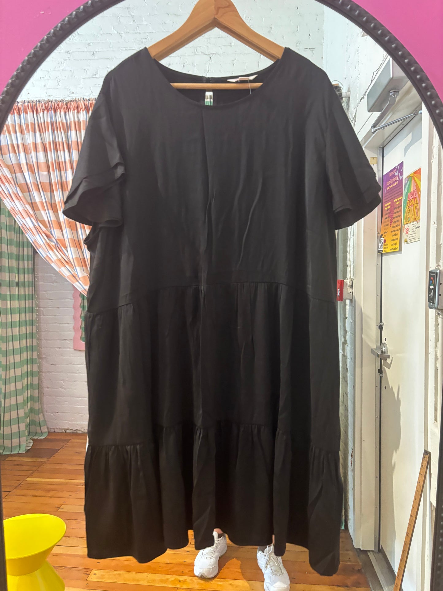 size 3X black matte satin Joe Fresh dress - short tiered