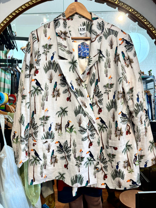size XL Hilary Macmillan beige with birds and tropical  blazer - double breasted