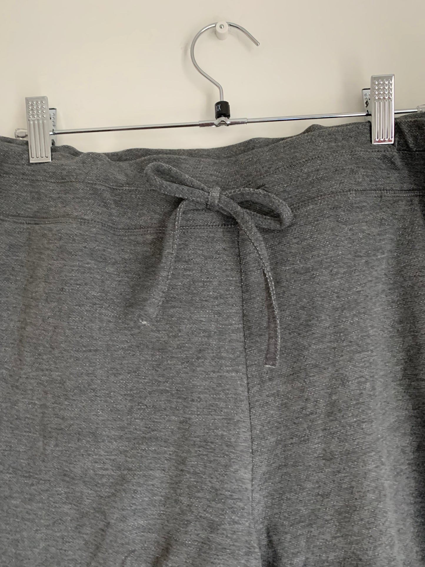 Size XXL Dark Grey Shorts (32 degrees cool)