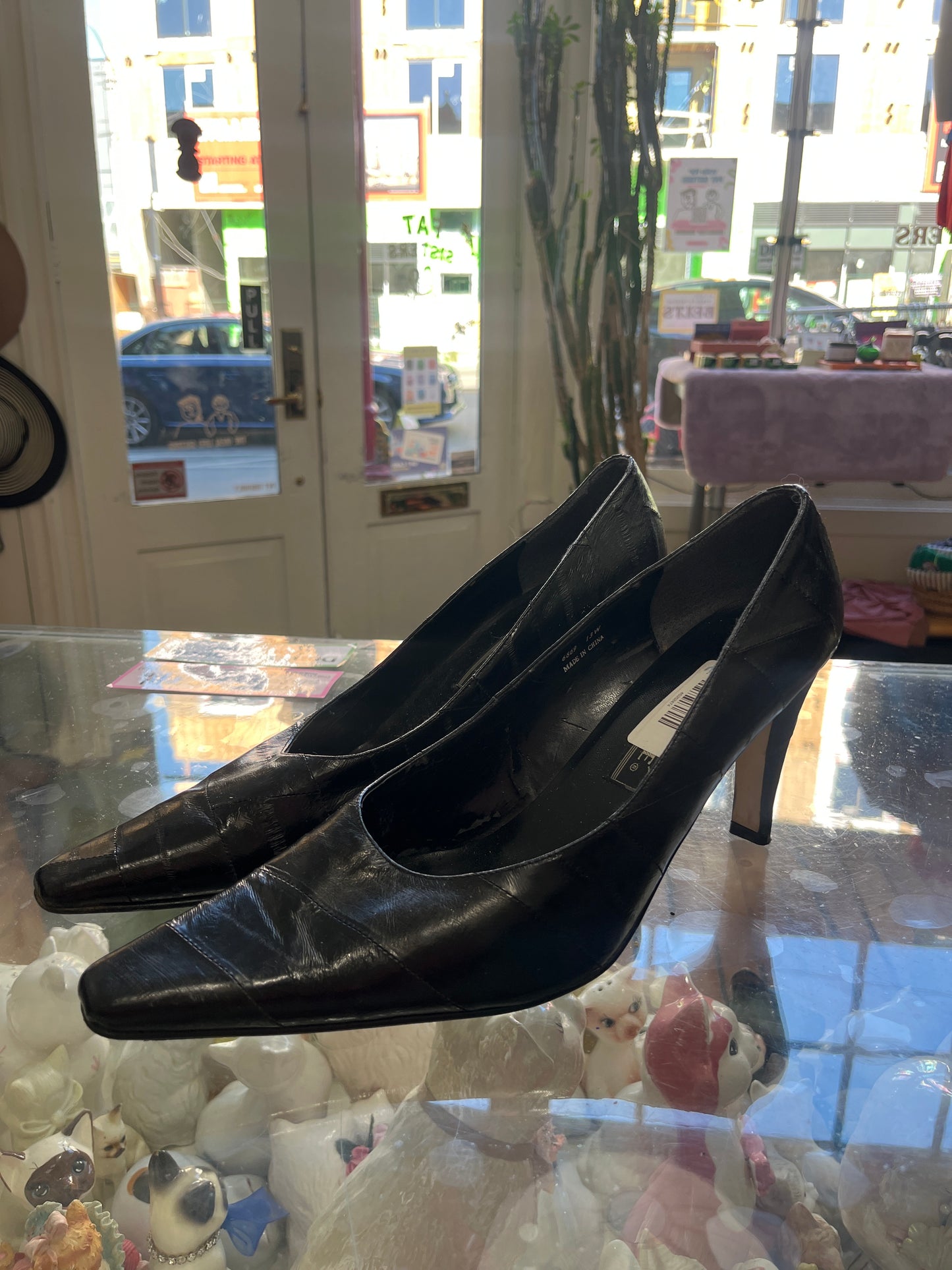 AS IS size 13W black leather vintage J. Renee heels