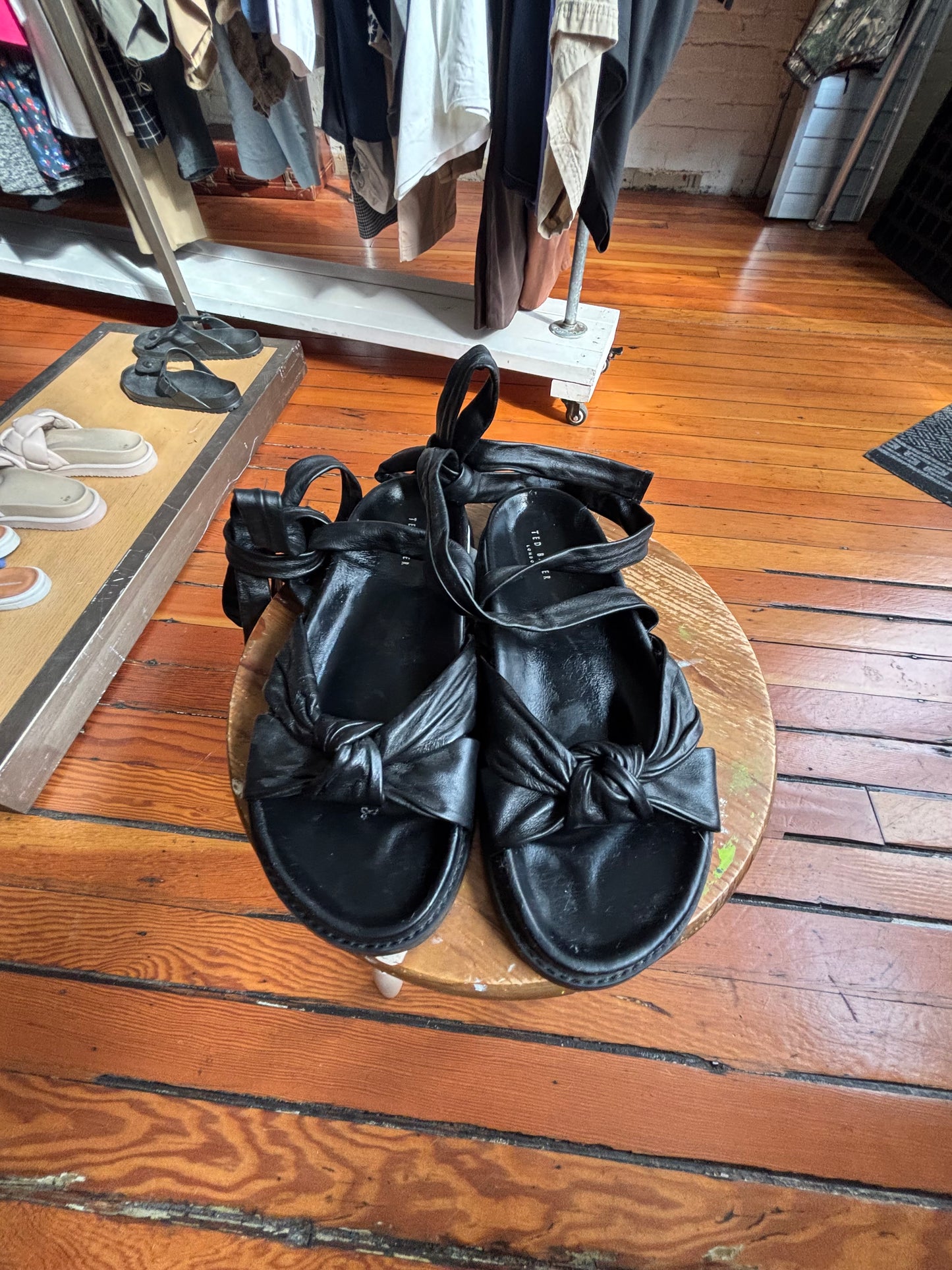 size 40 black leather Ted Baker sandals