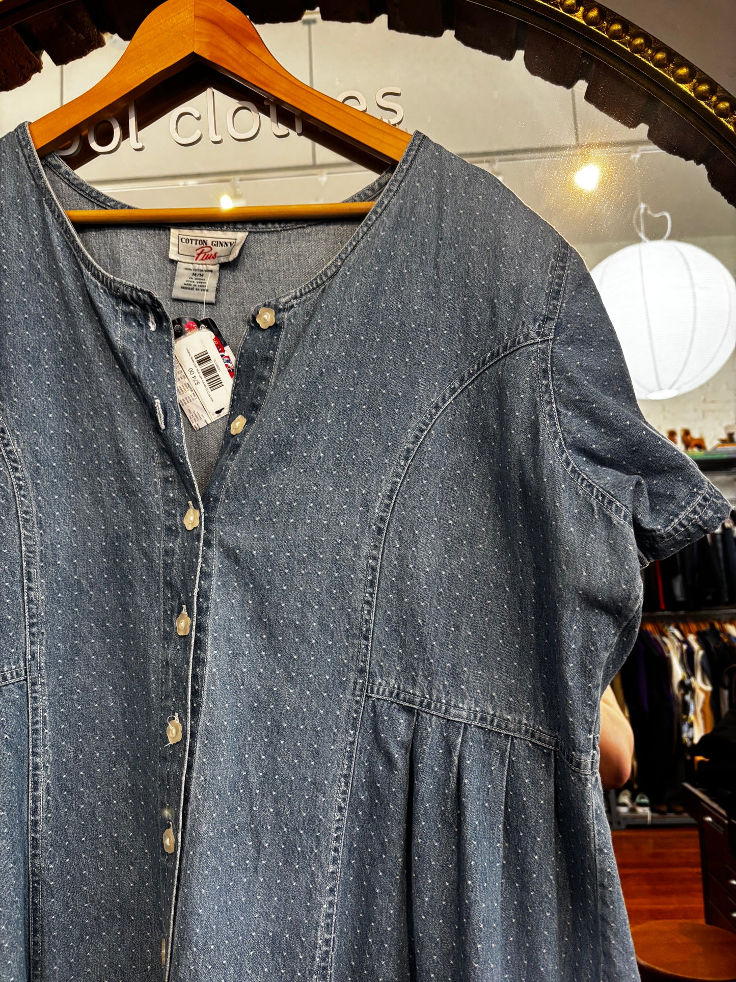 size M (1X) denim with dots and daisy buttons VINTAGE Cotton Ginny dress - long