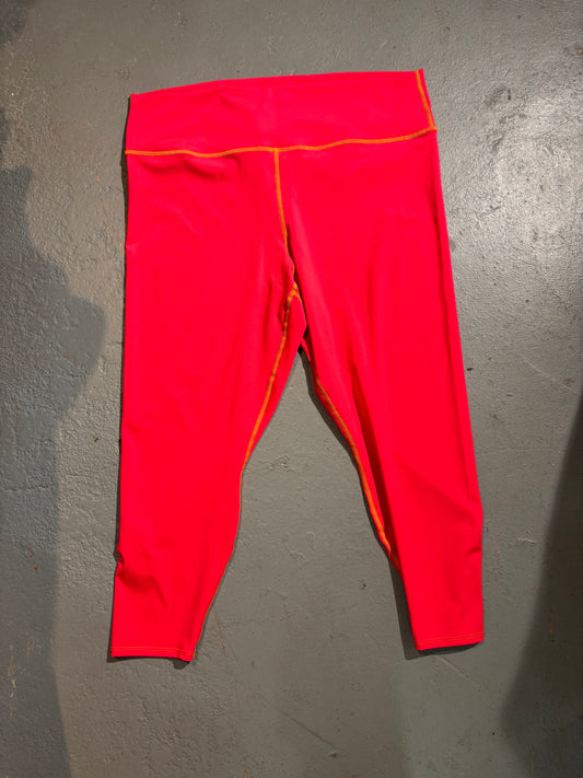 size 2X bright pink Superhero Fit leggings