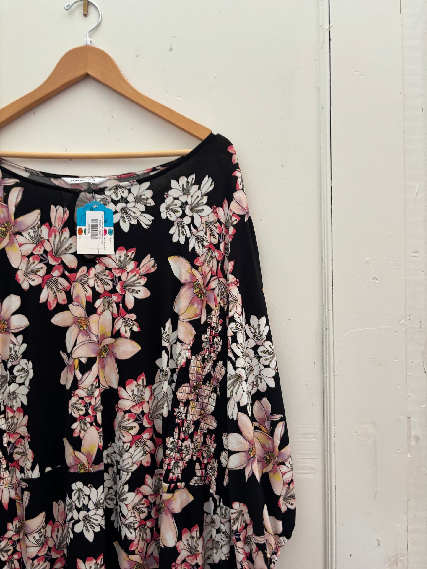 Size 5X Black floral Penningtons Dress