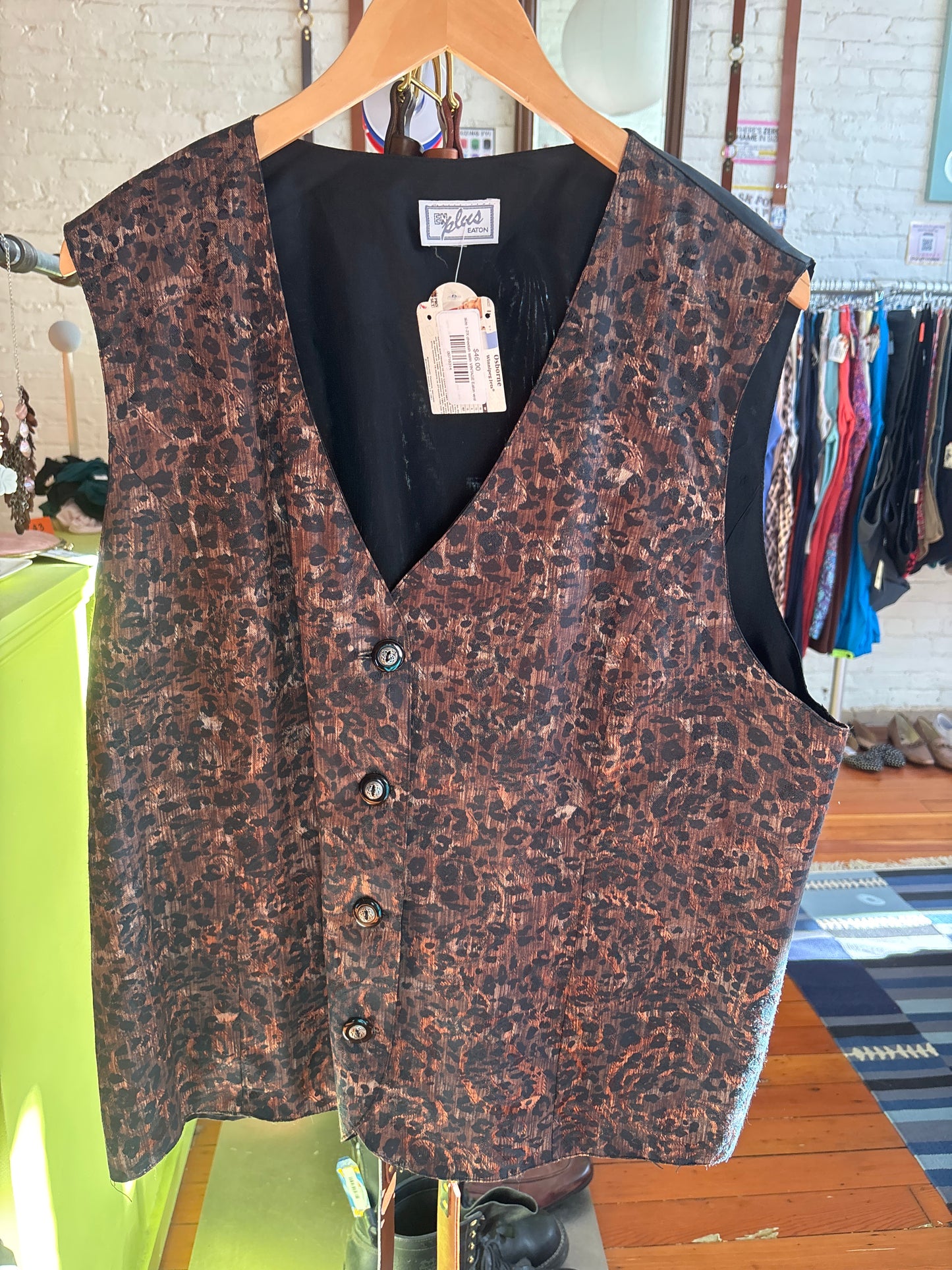 size L/XL Anne Mulaire beige vest - maude wrap
