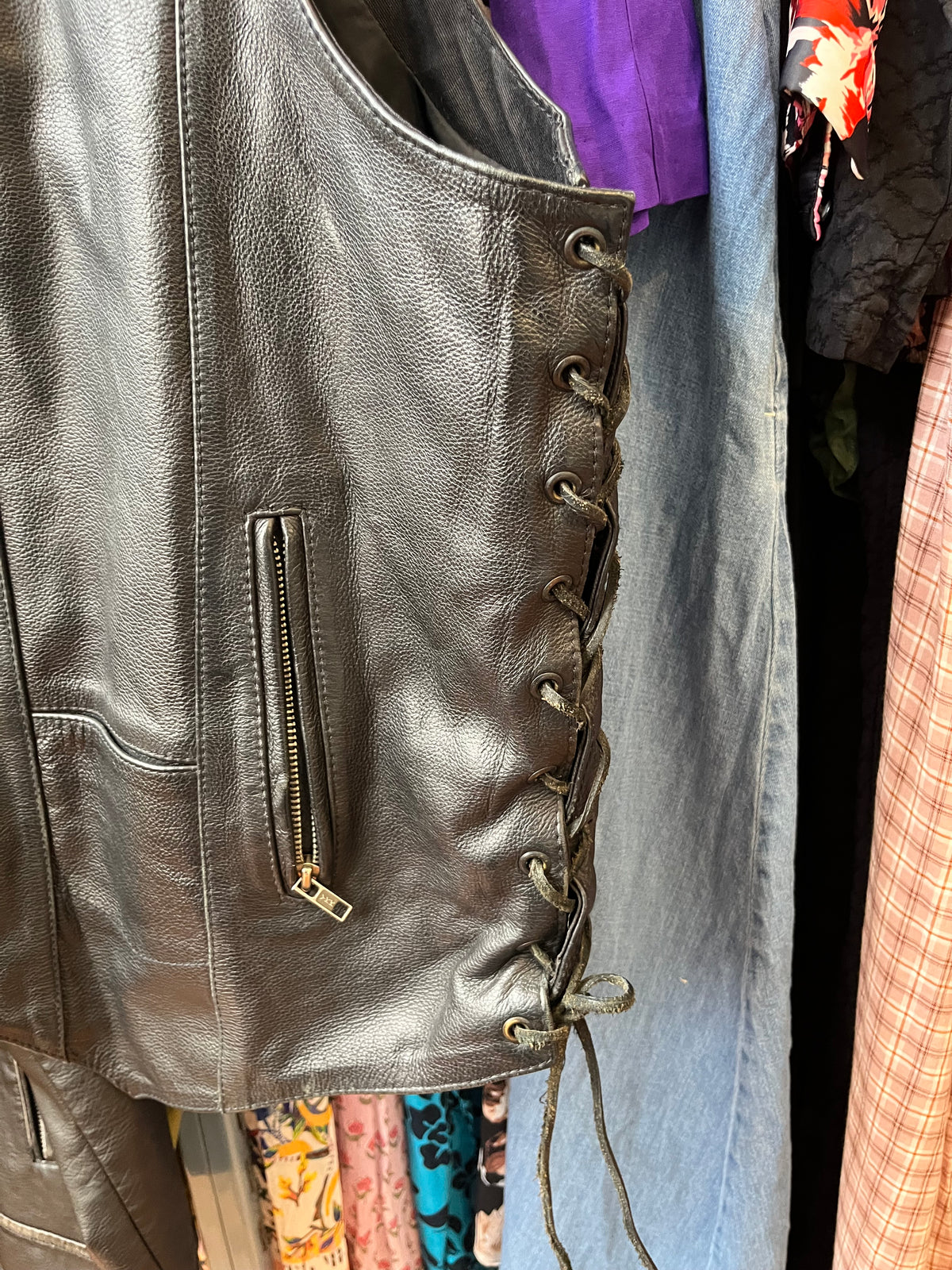 size 3X black LEATHER VINTAGE Stallion Boot & Jean Club vest