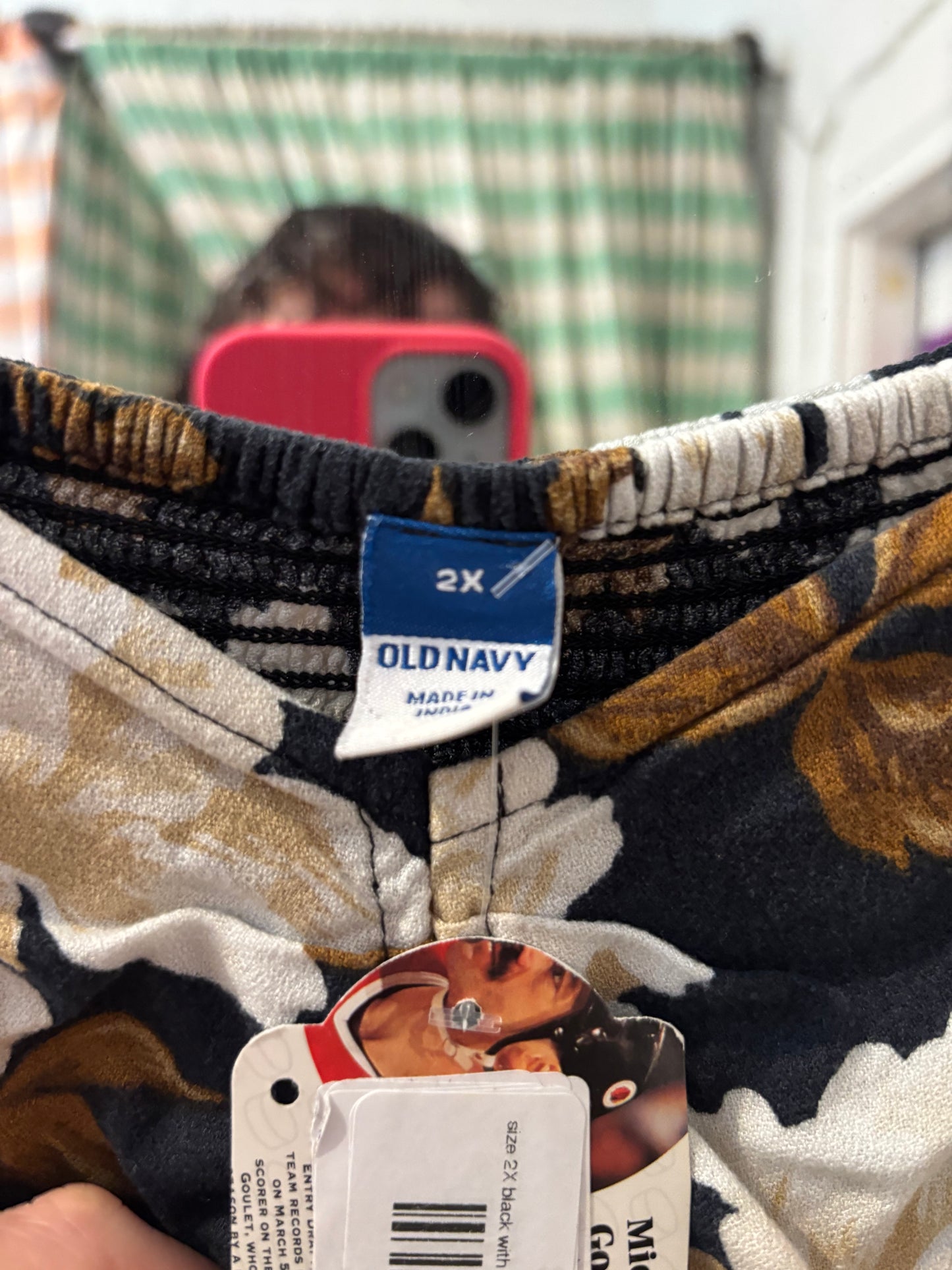 size 2X black with brown floral Old Navy jumpsuit - long