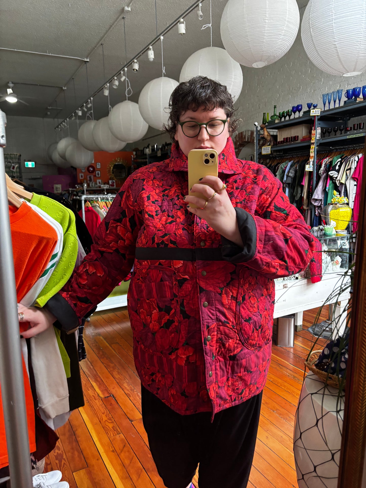 size XL quilted jacket by Woodbrick - extra long classic cut, red tulips