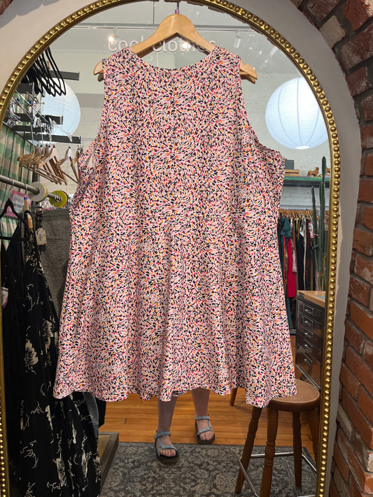 size 4X white pink spots Active Zone dress - shorts inside