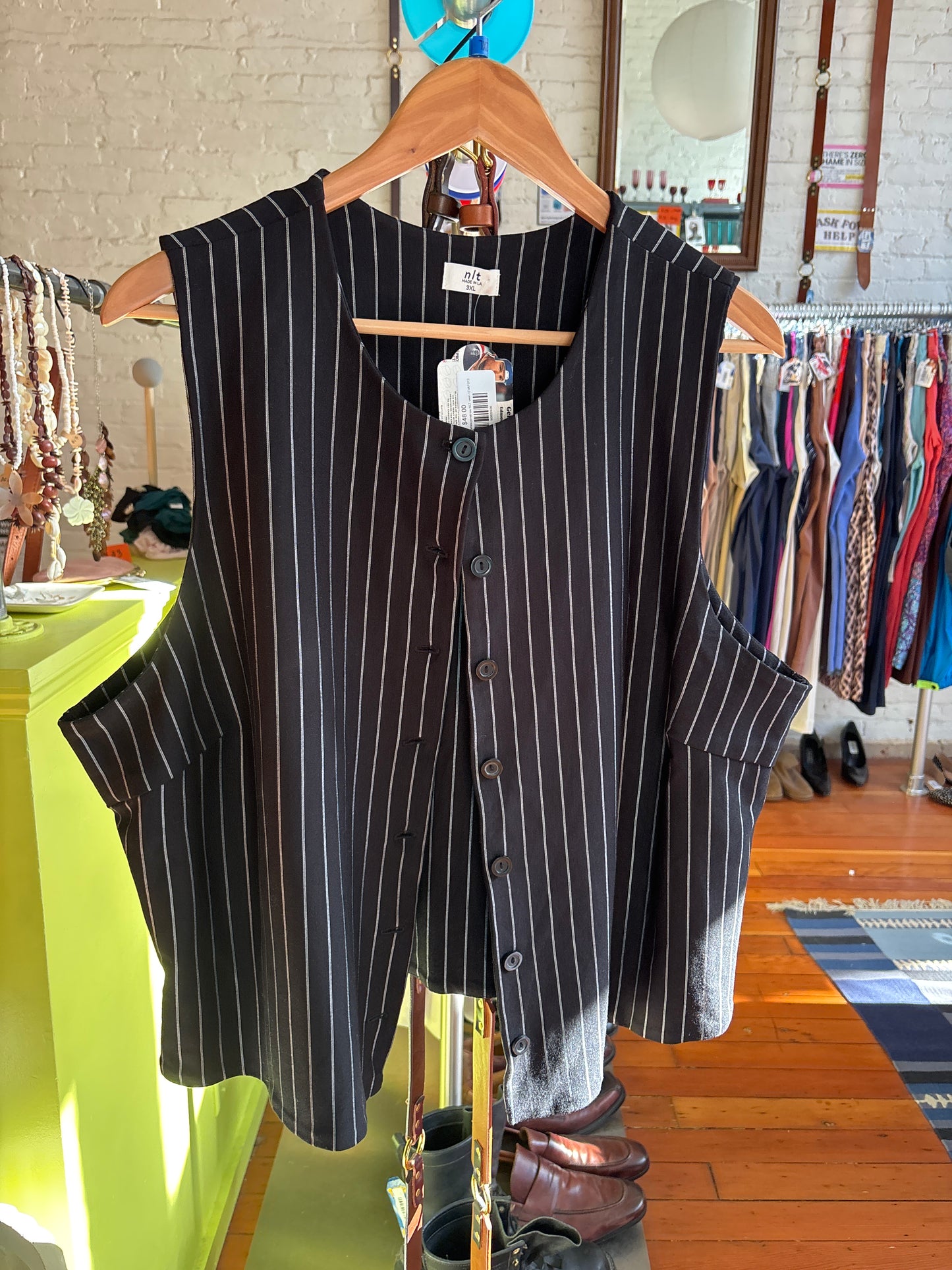 size 3X black white pinstripe NLT vest