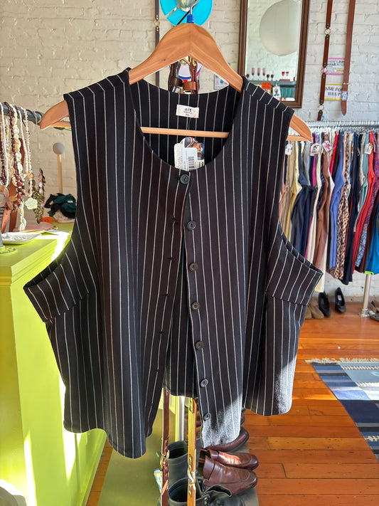 size 3X black white pinstripe NLT vest