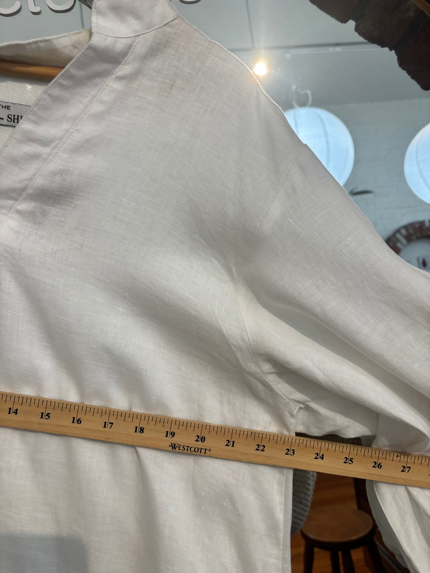 size XL white linen Sleep Shirt kaftan - bishop sleeve