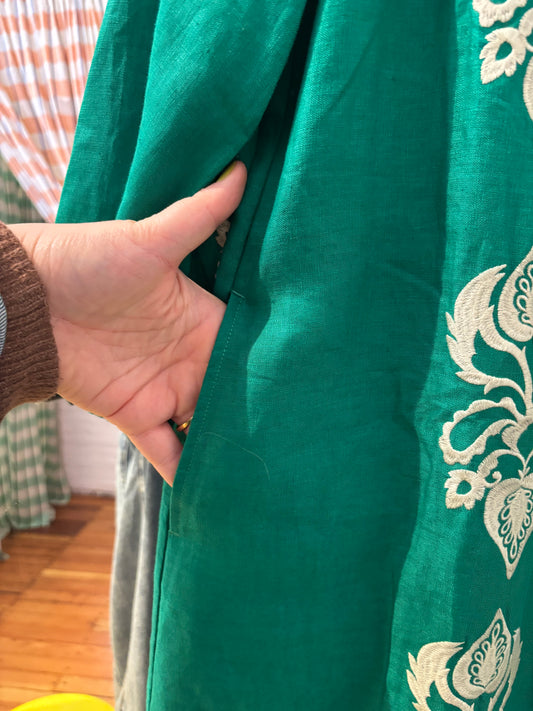 size 2X black with brown floral Old Navy jumpsuit - long