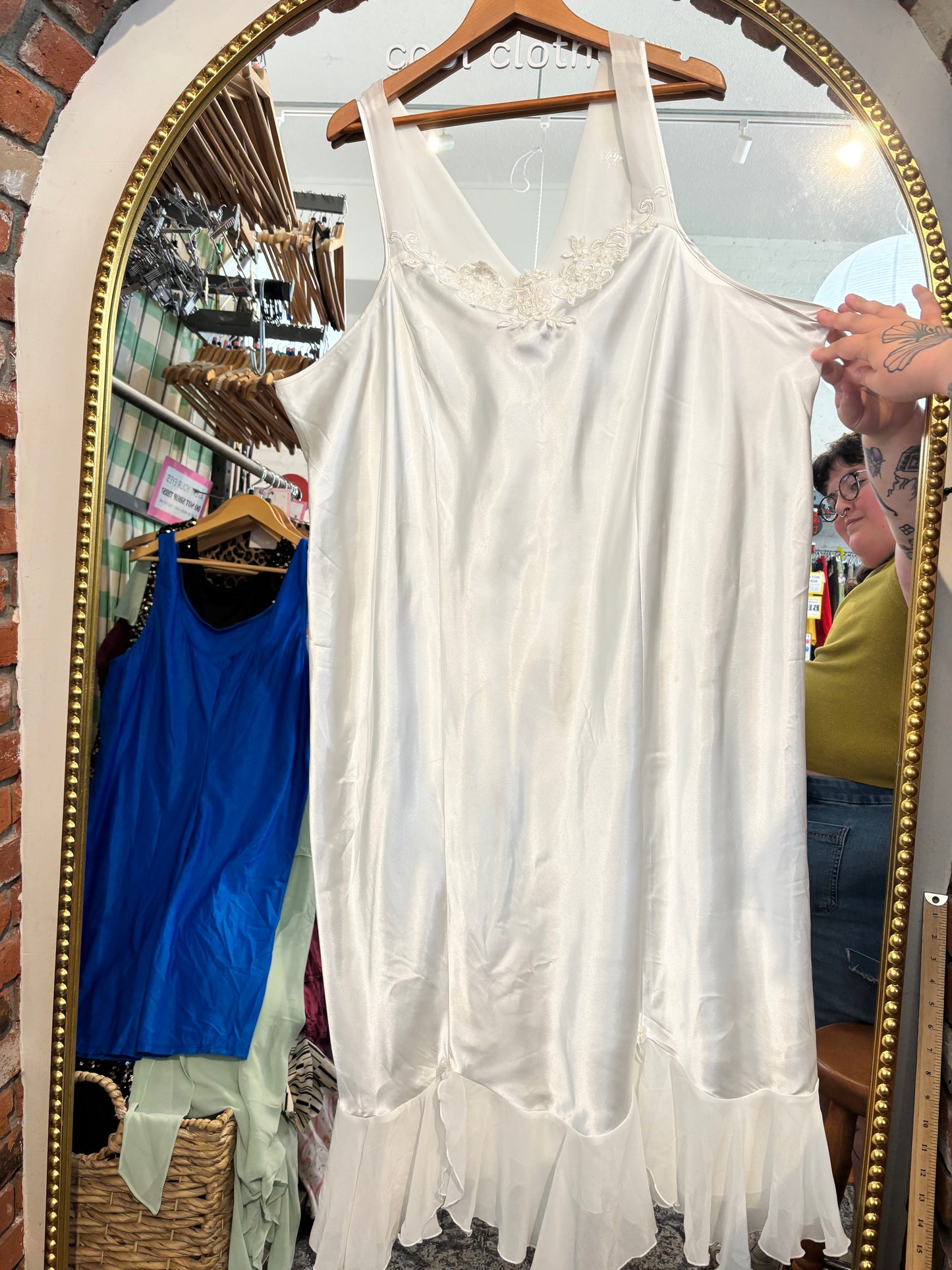 AS IS size 4X (30/32) white satin VINTAGE Serenade dress - slip