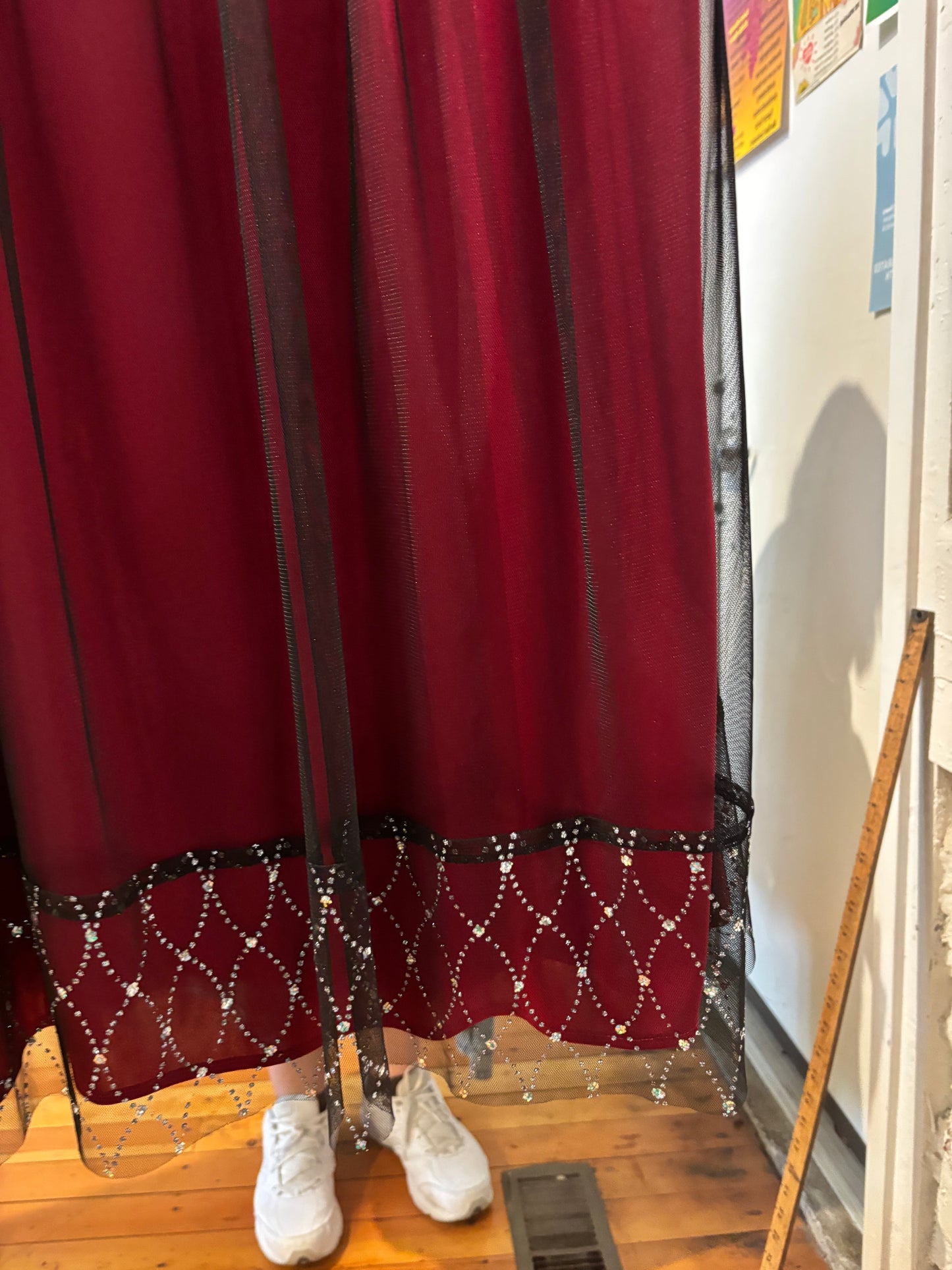 Vintage size 18 black bedazzled overlay on burgundy R&M woman dress - cocktail